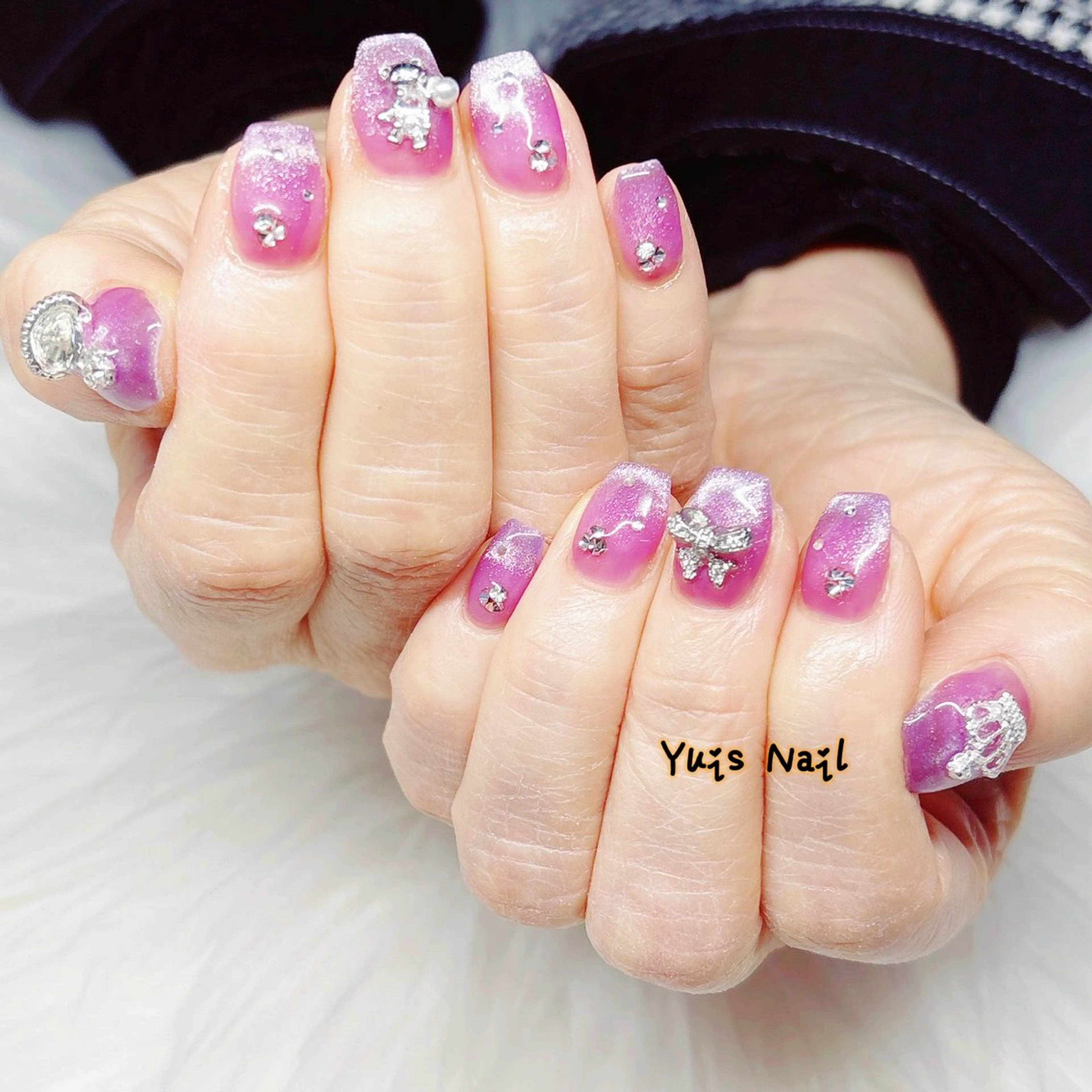 ネイル フレンチネイル キラキラネイル マグネットネイル マグネットフレンチ パープル ハンドネイル Yuis Nailスカルプ専門のネイルデザイン