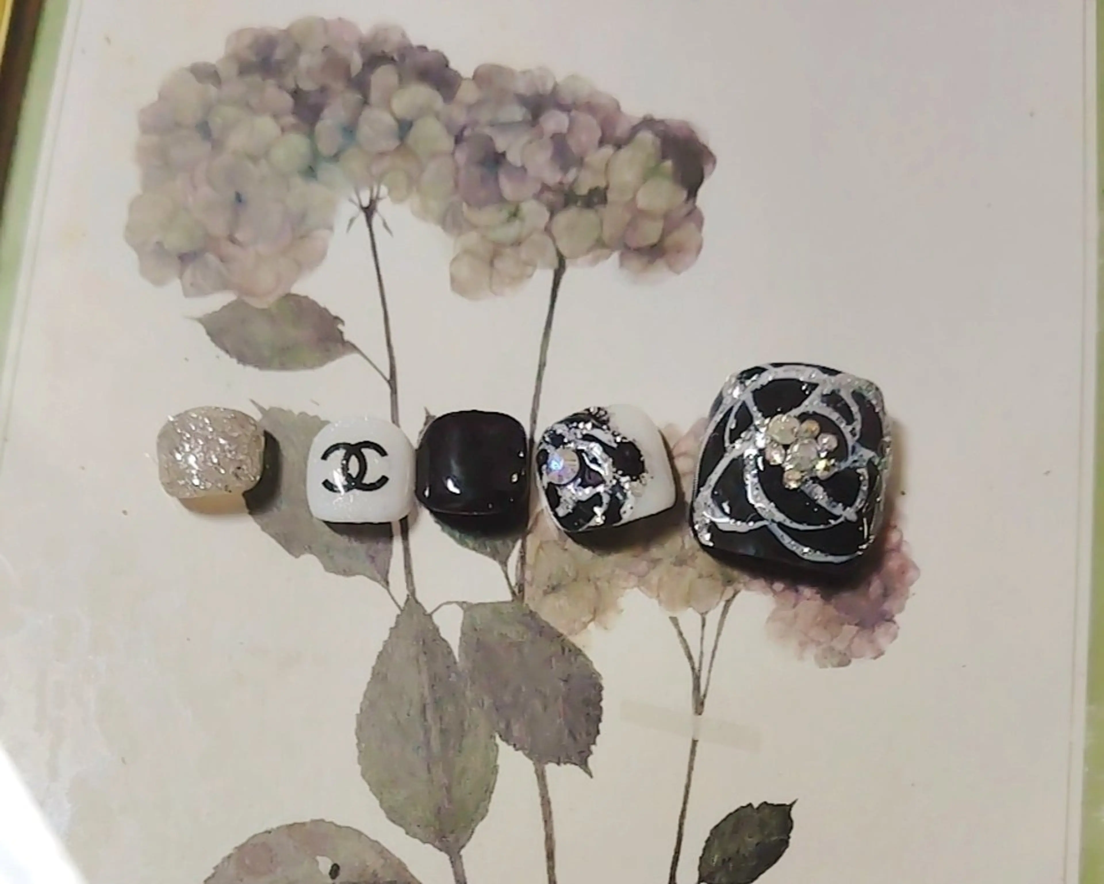 ネイル フットネイル Jewel SecretBaseのネイルデザイン