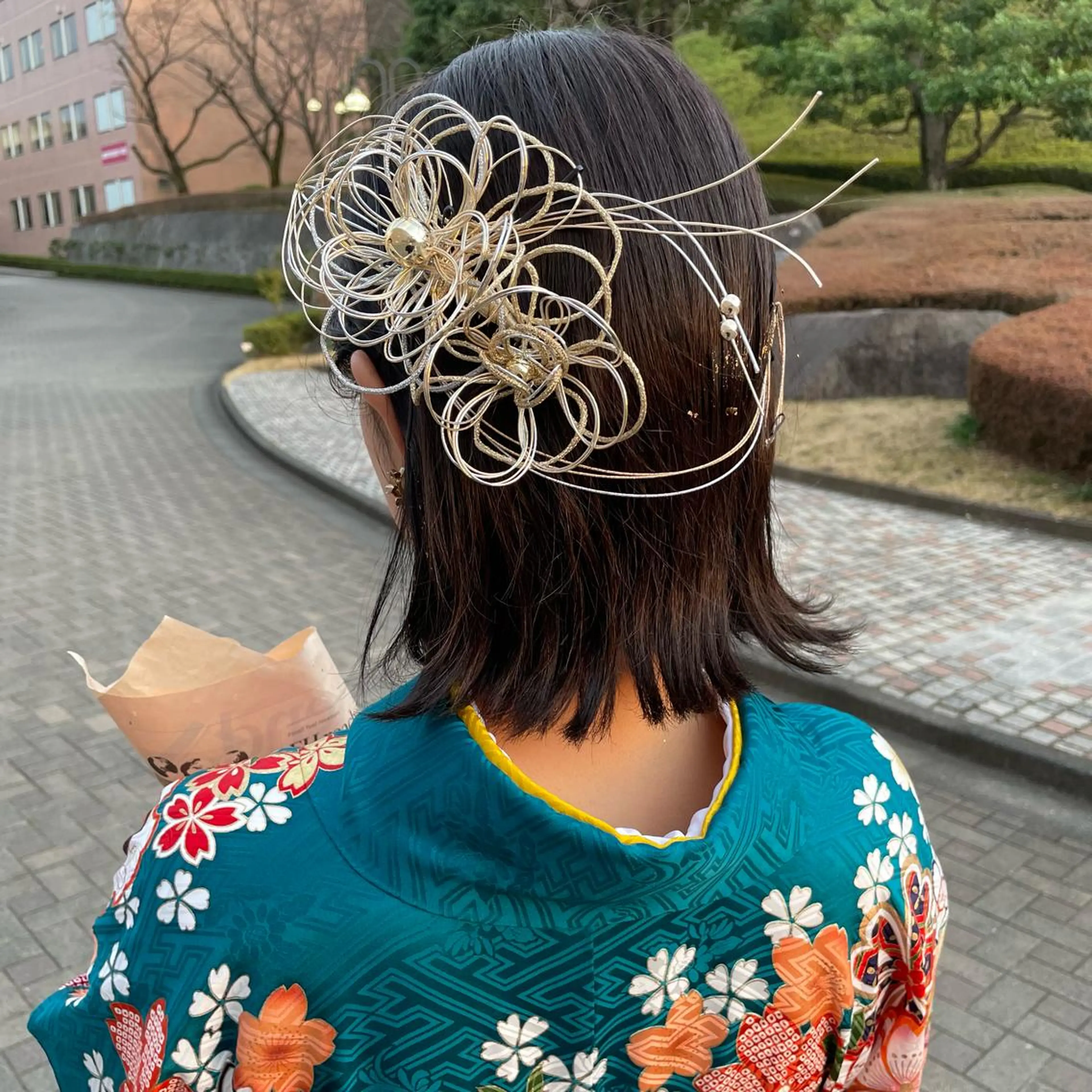 セミロング ヘアアレンジ 卒業式のヘアスタイル 古賀 紅音のヘアスタイル
