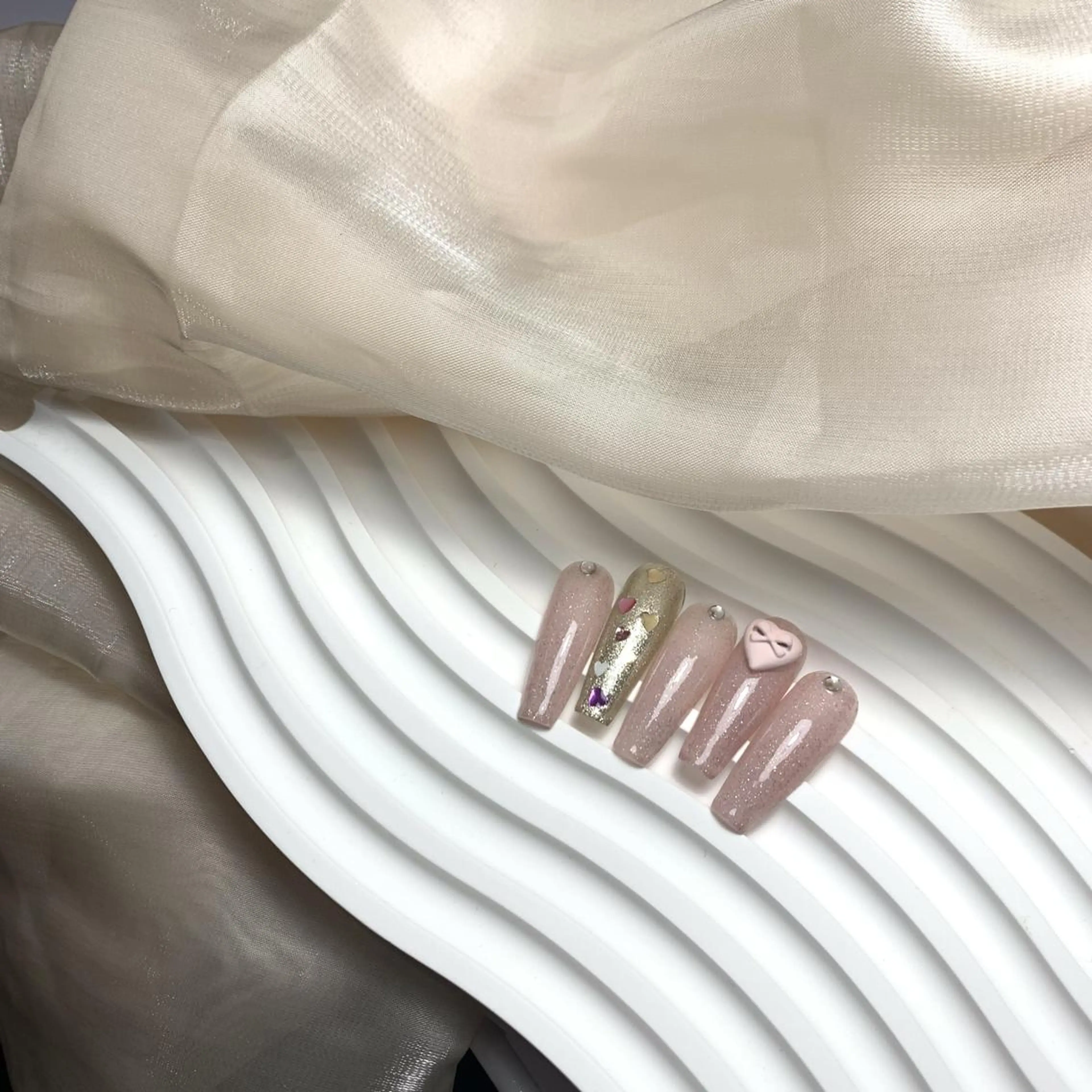 ネイル アートネイル 長さ出し ジェルネイル 韓国ネイル マグネットネイル 🎀Sakae D.d nail🎀のネイルデザイン