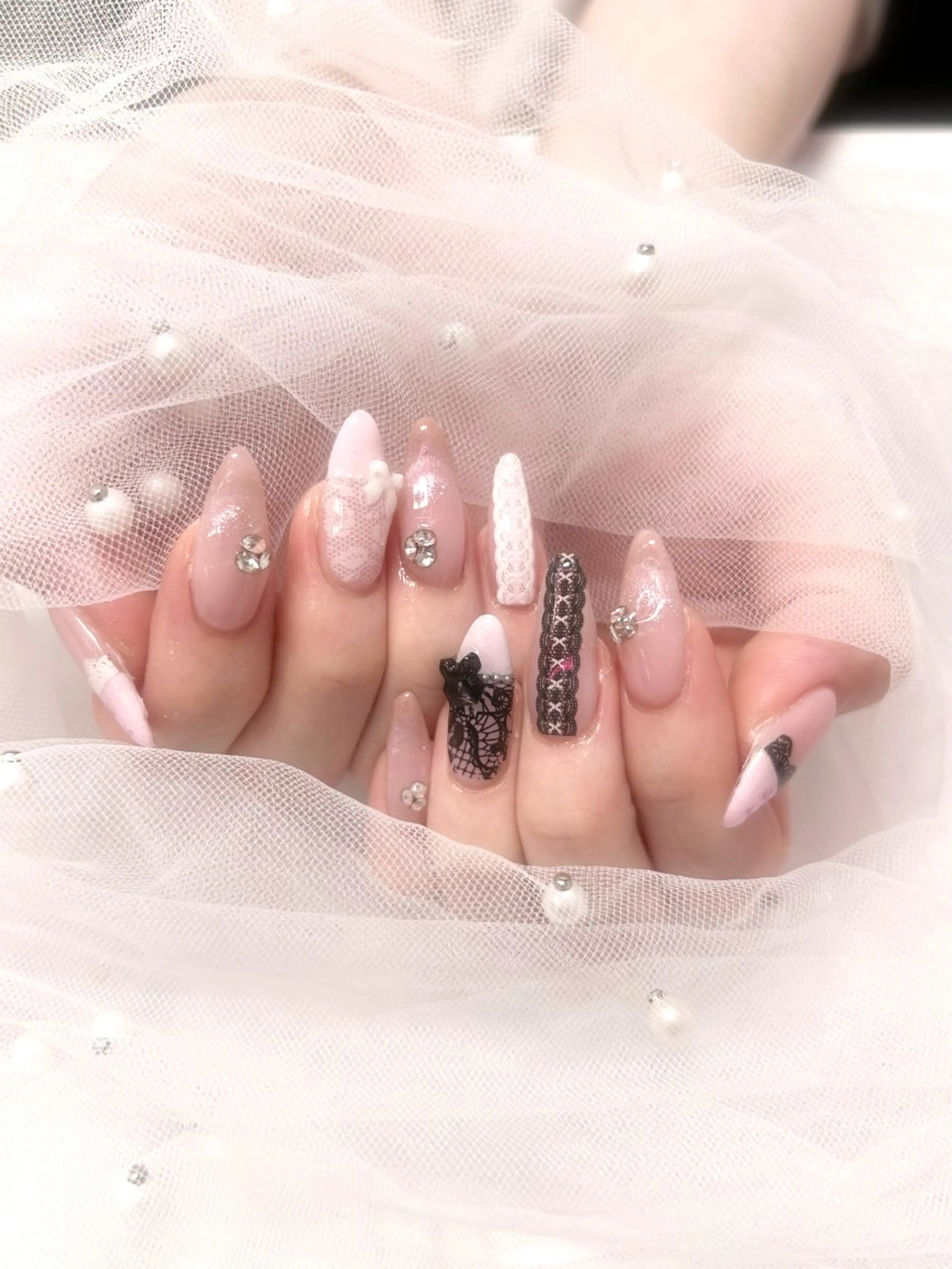 ネイル ハンドネイル hinata池袋 🌙WOLTOKYOのネイルデザイン