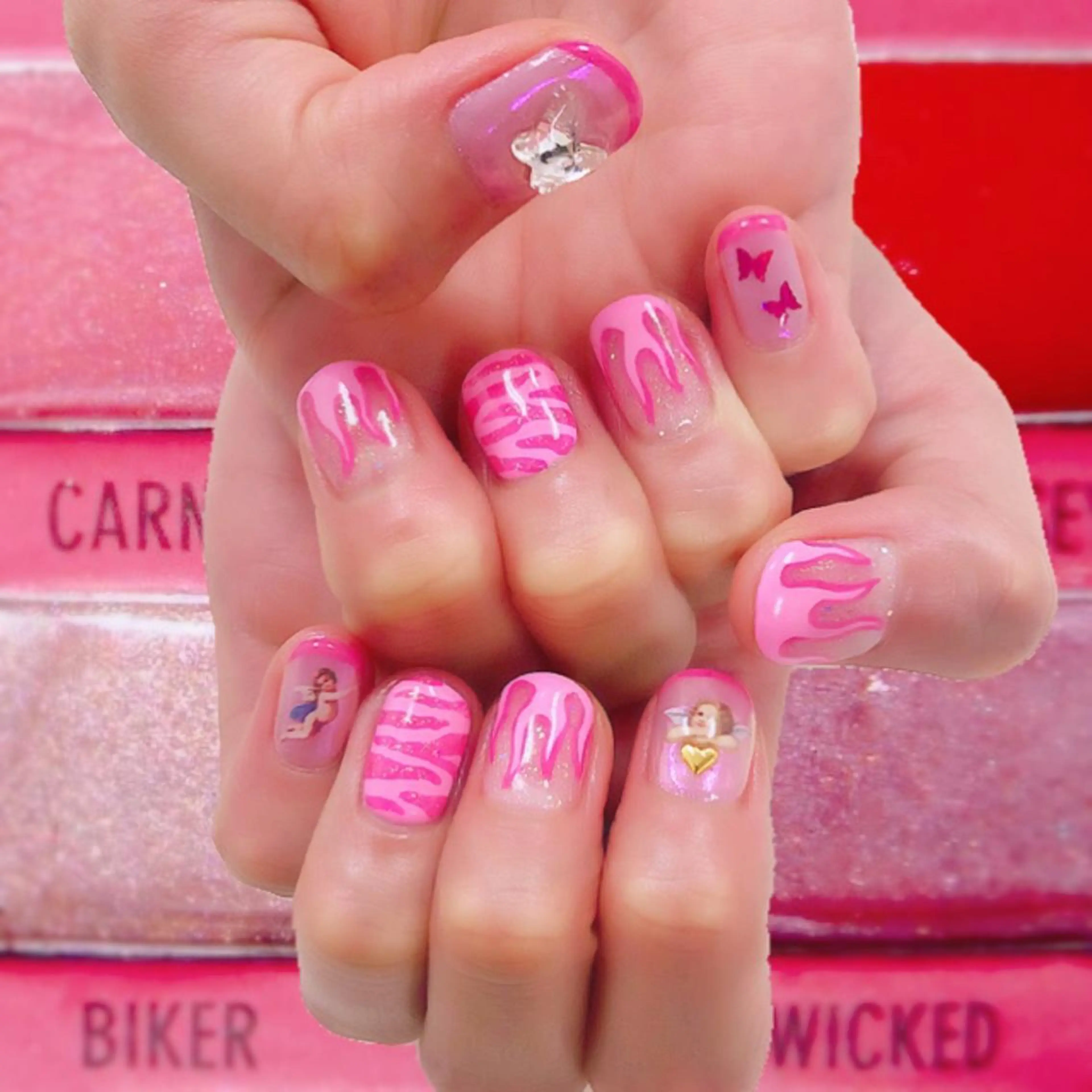 ネイル 持ち込み ハンドネイル フットネイル mi chiのネイルデザイン