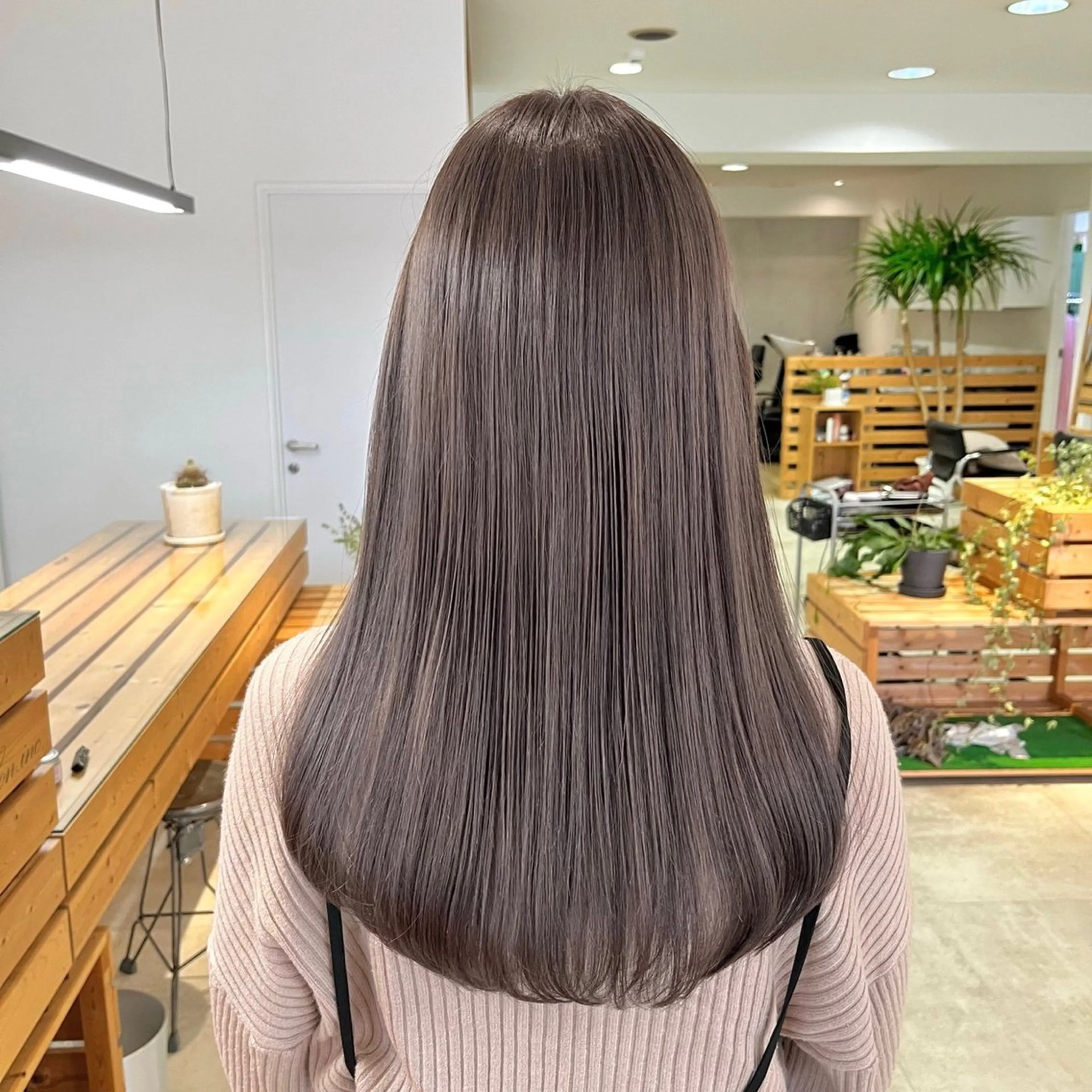 ロング カラー ベージュカラー ダブルカラー グレージュ 小林　遼のヘアスタイル