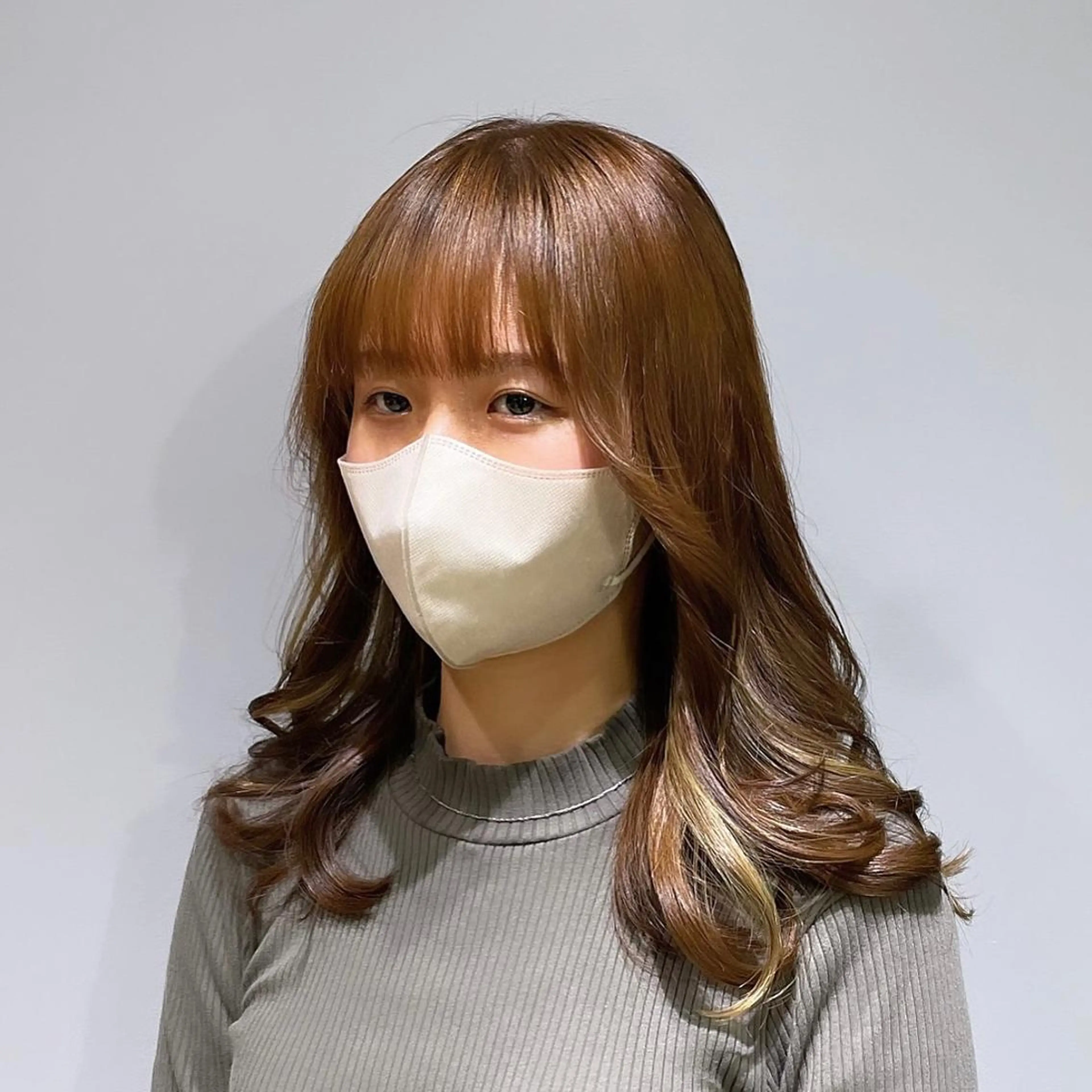 ミディアム カラー インナーカラー tricot TOKYO AVEDA 表参道店所属・西嶋 祐太のヘアスタイル
