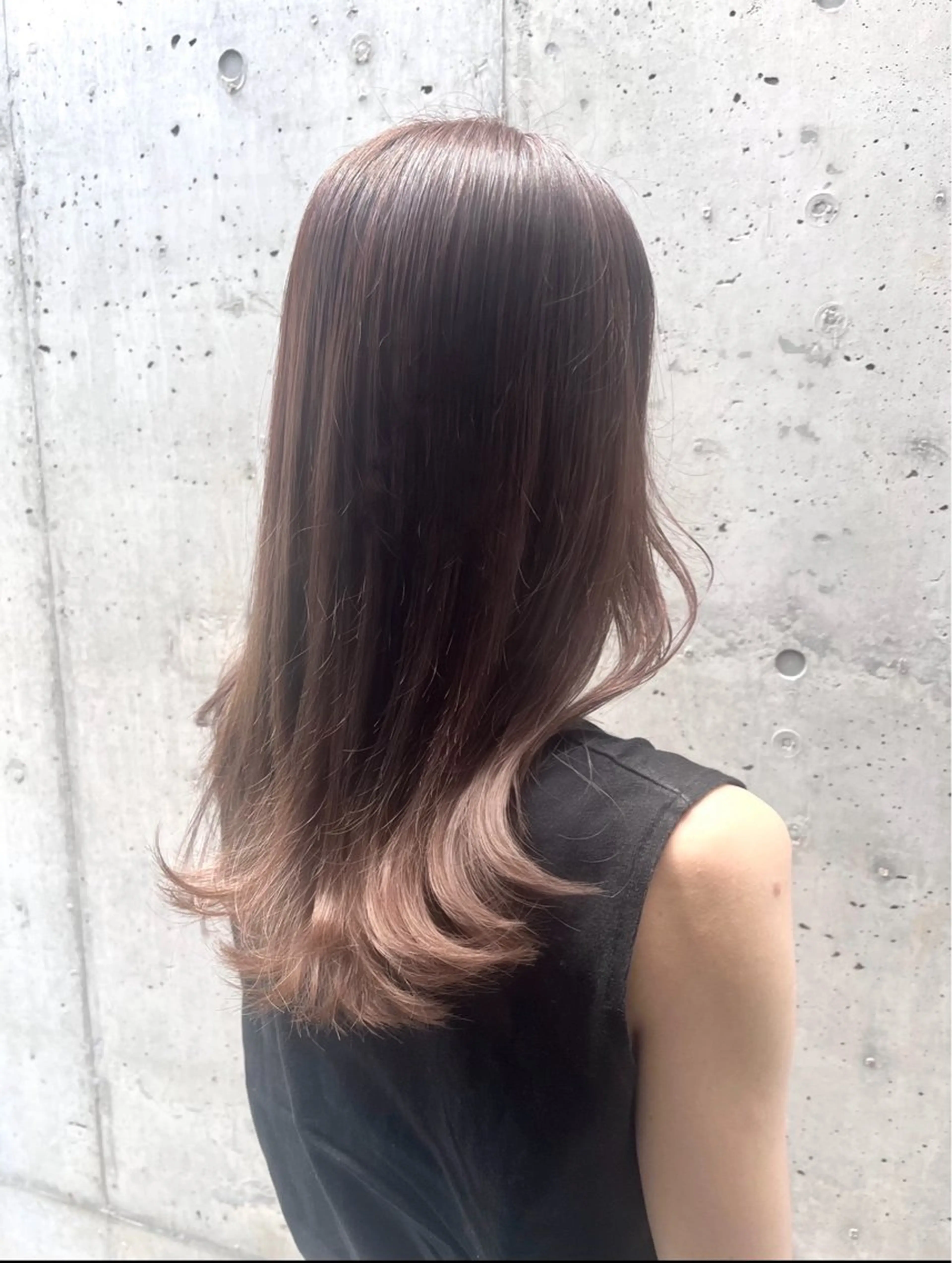 セミロング SOYONなんば所属・難波/ハイトーン特化 🎀MIU🎀のヘアスタイル
