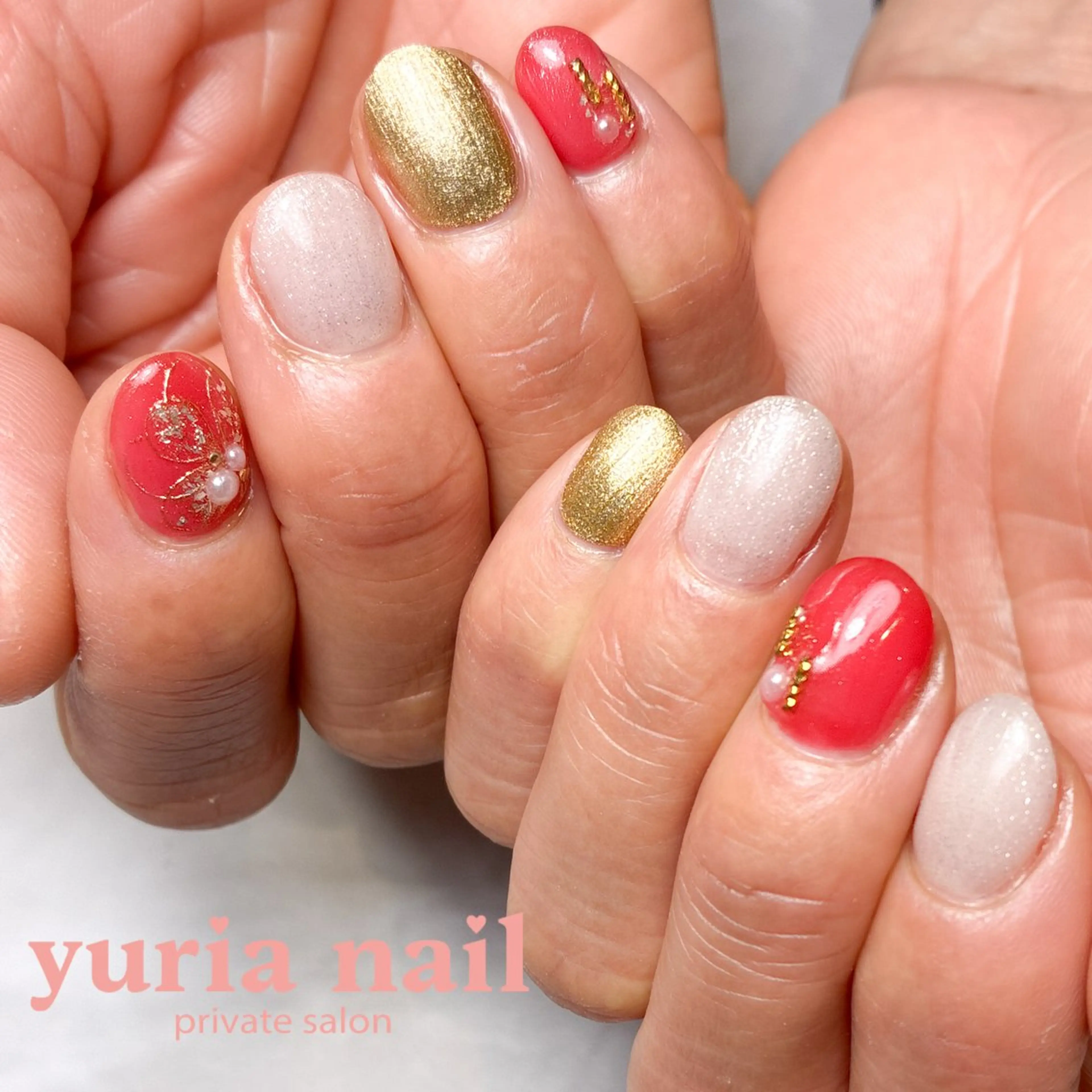 ネイル アートネイル ジェルネイル ゴールド ラメ(グリッター) ミラーネイル ハンドネイル 小林 ゆりあのネイルデザイン