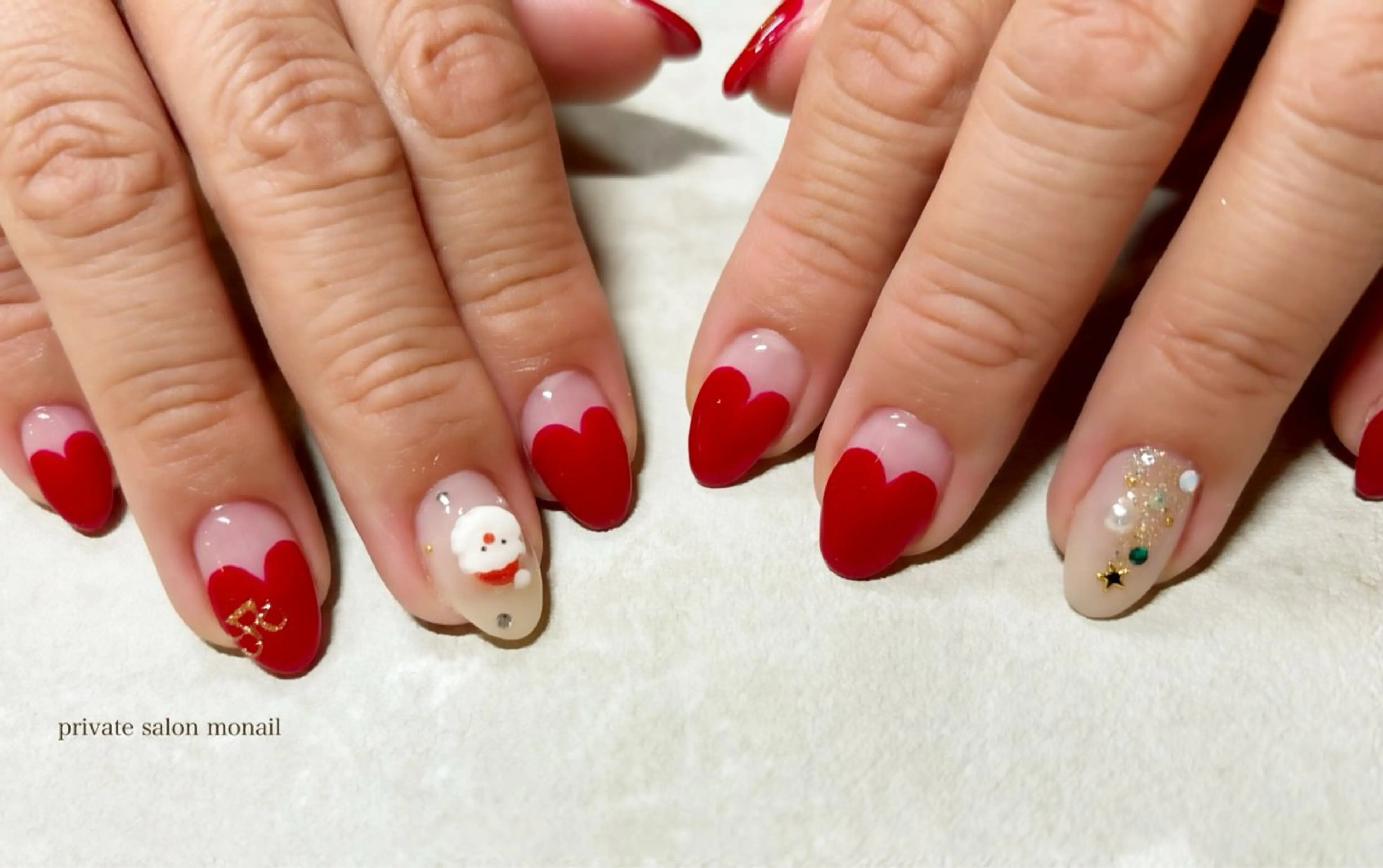 ネイル フレンチネイル ハート 冬ネイル クリスマス ハンドネイル private  nail monail所属・nail salon monailのネイルデザイン