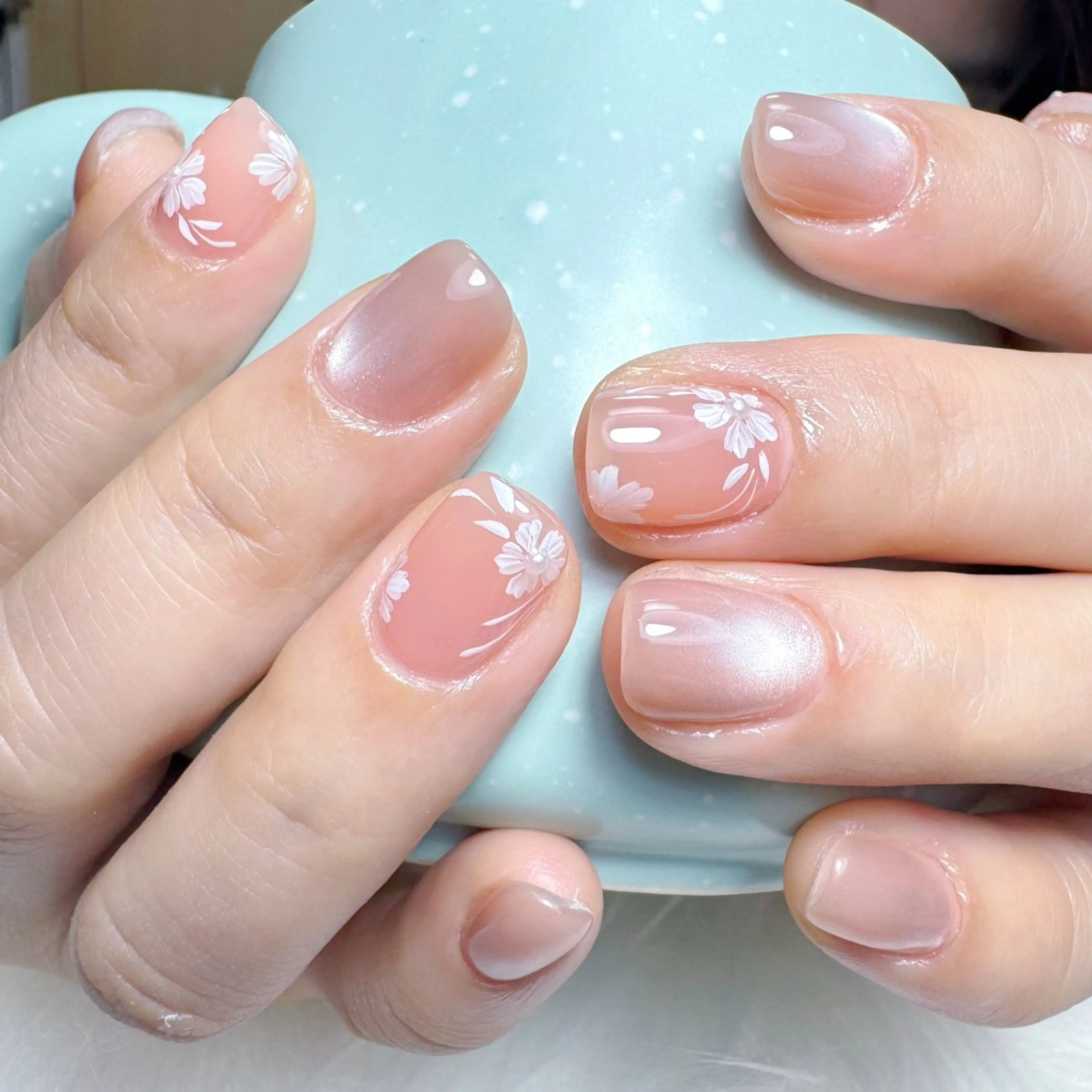 ネイル アートネイル 成人式 ジェルネイル ニュアンスネイル ネイルチップ Kora Nailのネイルデザイン