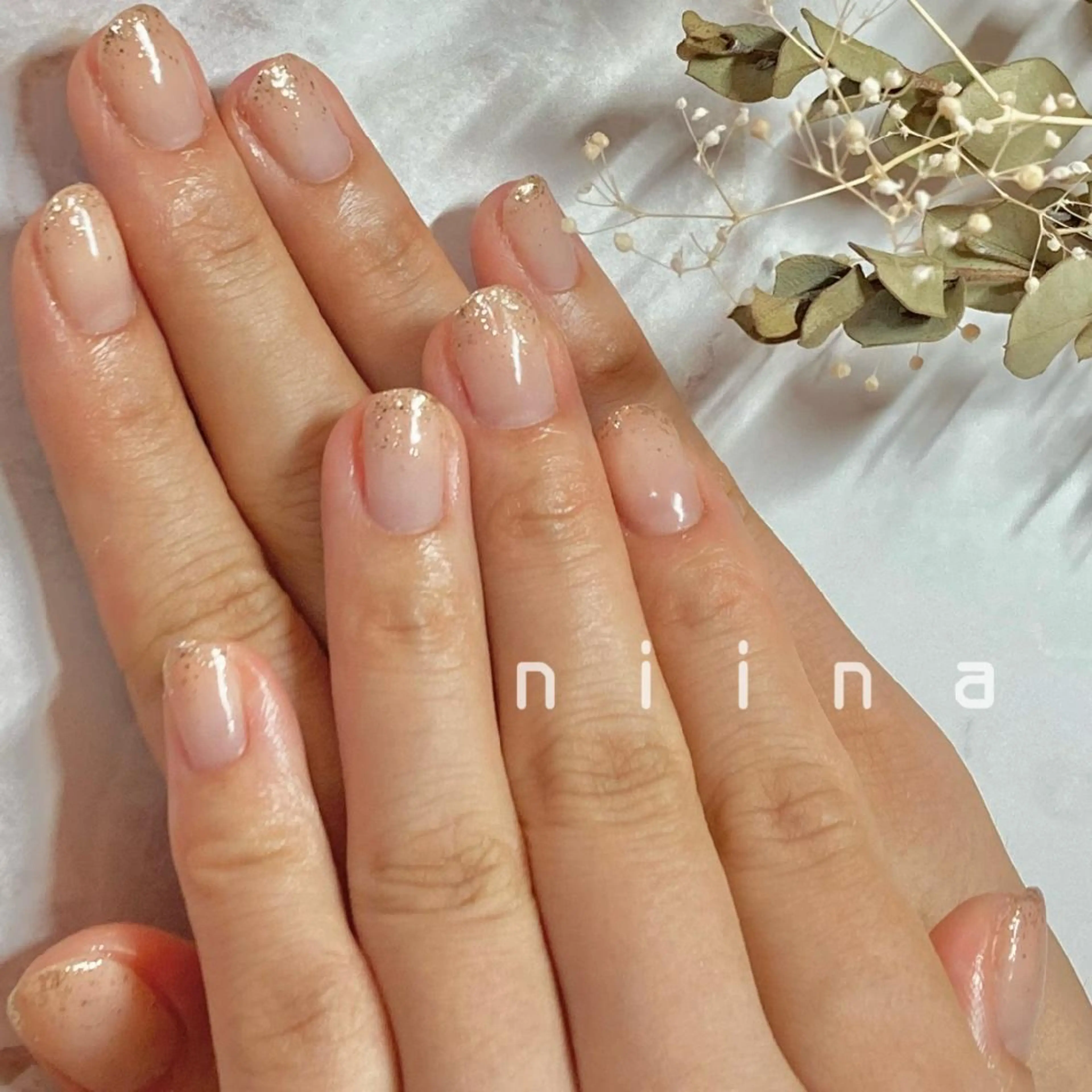 ネイル グラデーション ラメ(グリッター) niina所属・n i i n a  -eye&nail-のマツエク・マツパデザイン