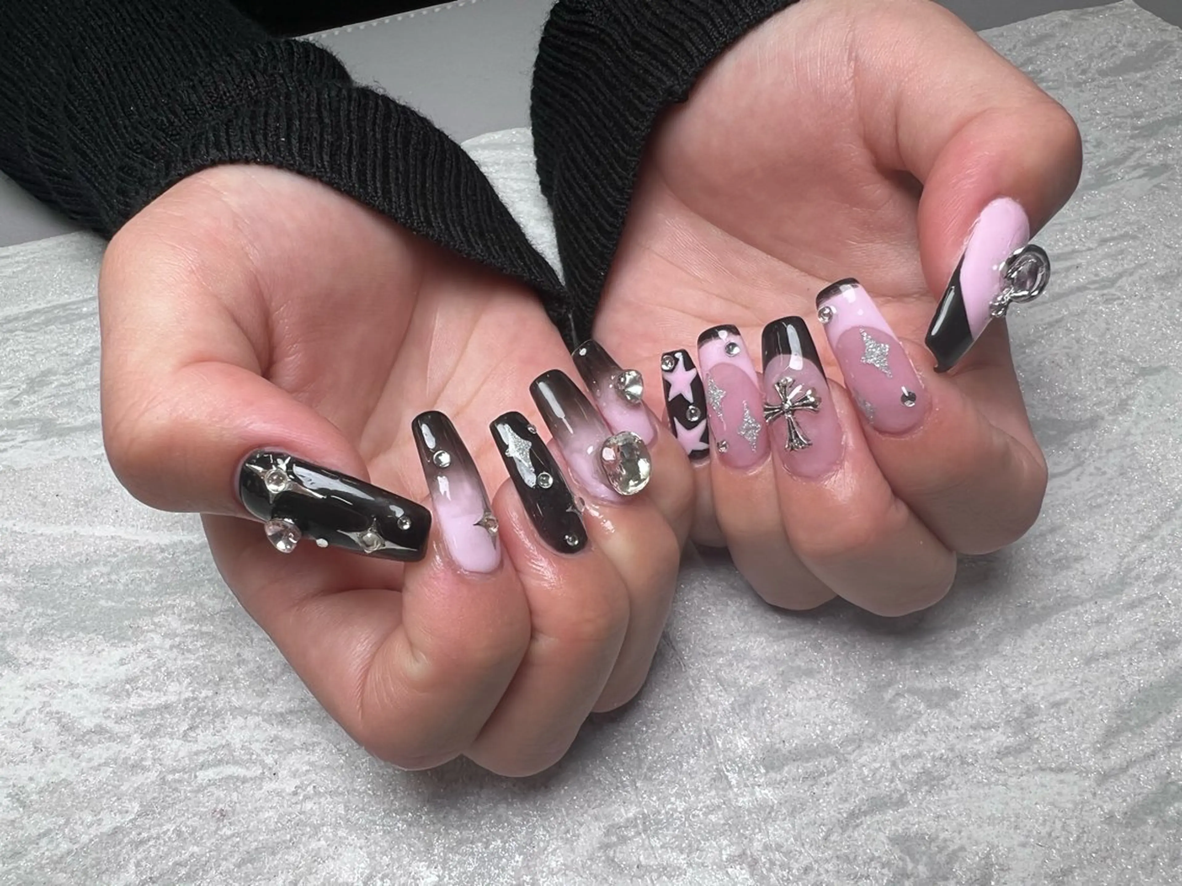 ネイル アニマル柄 オーロラネイル ボーダー チークネイル フラワーネイル Nail&Eye lash Nanaのネイルデザイン