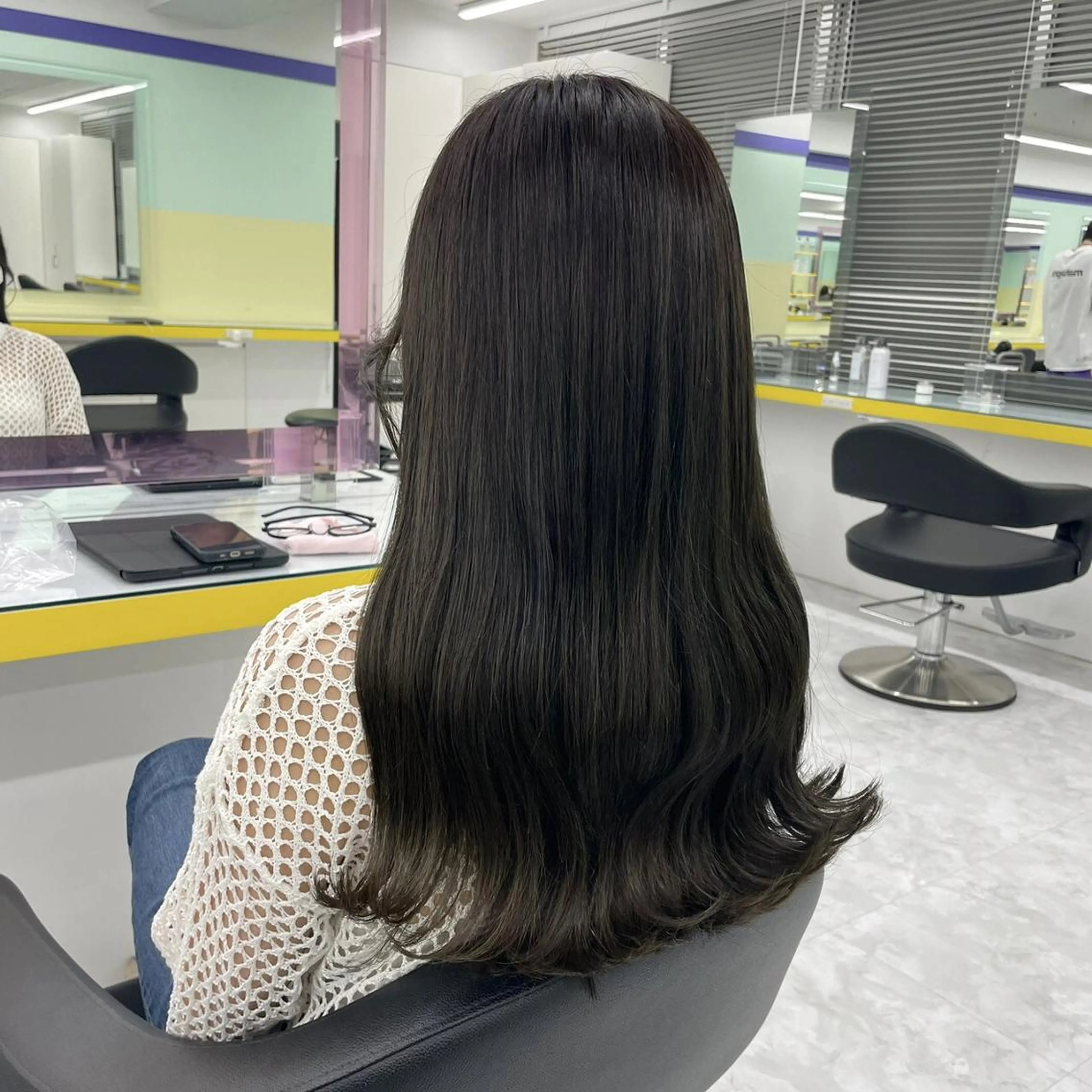 カラー 暗髪うる艶ヘア🫧 yumi🐈‍⬛🪽のヘアスタイル