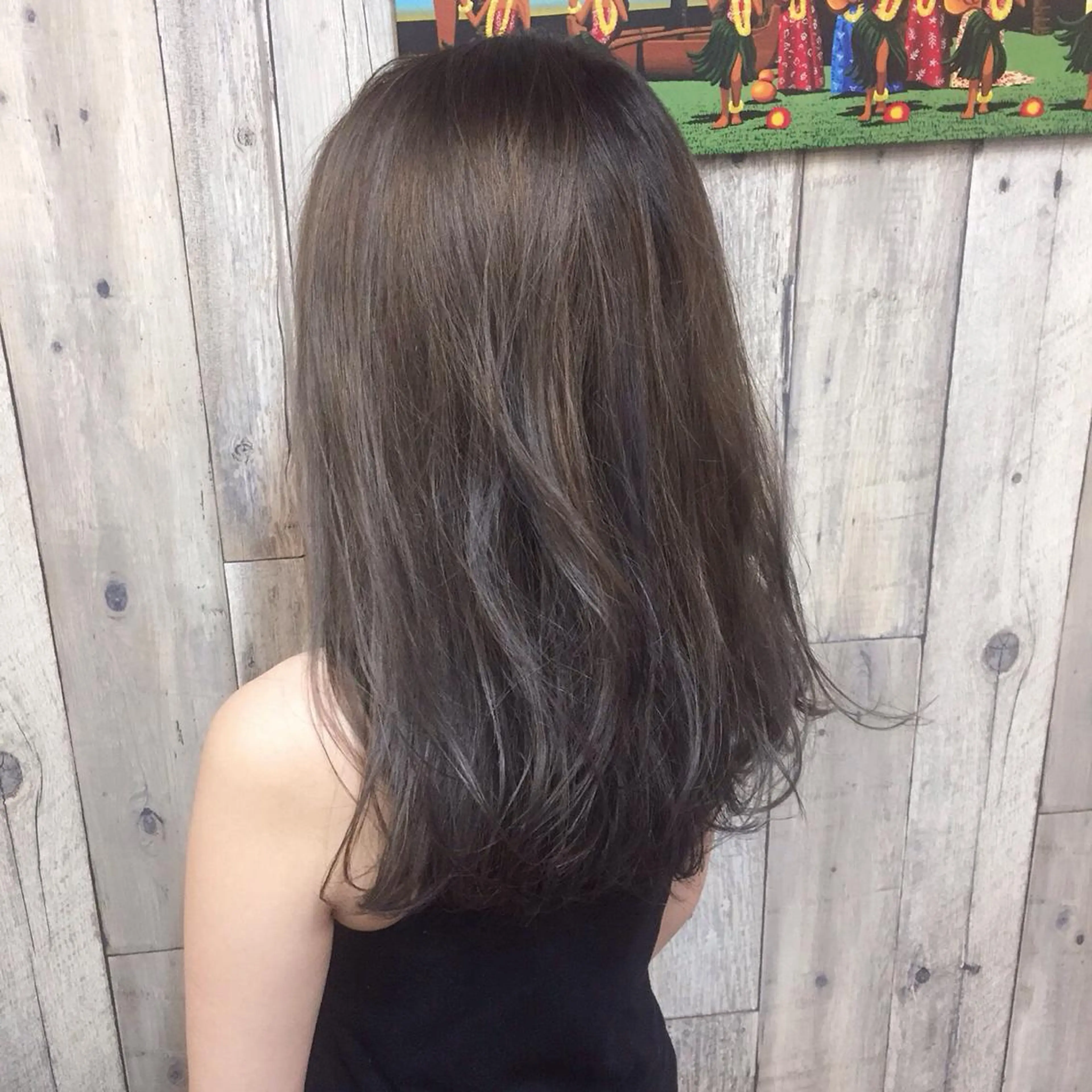 セミロング カラー バレイヤージュ レイヤーカット 泉 大基のヘアスタイル