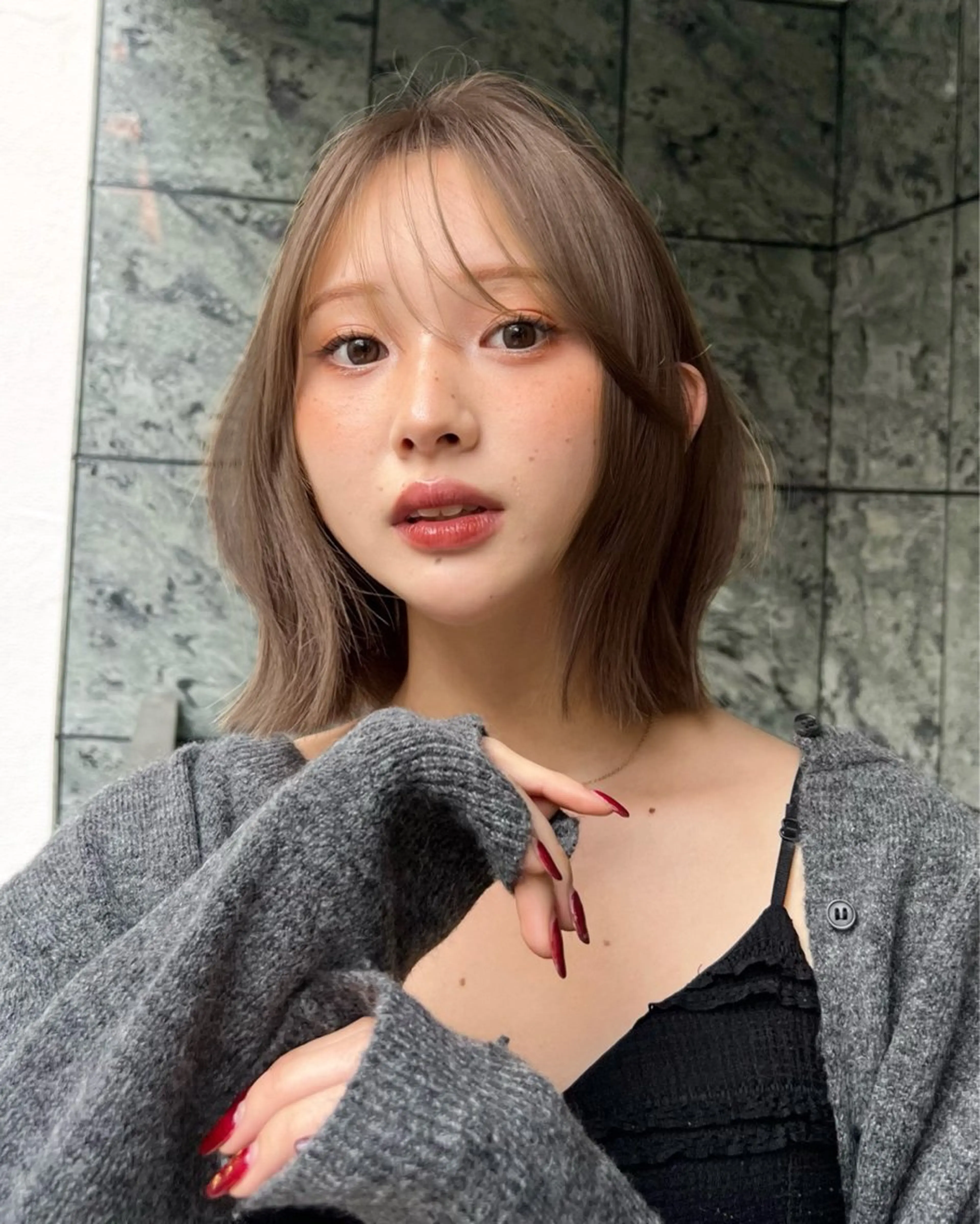 ショート カラー ブリーチ 透明感カラー ダブルカラー ブリーチなしカラー トリートメント 小顔ボブ jilblanカホのヘアスタイル