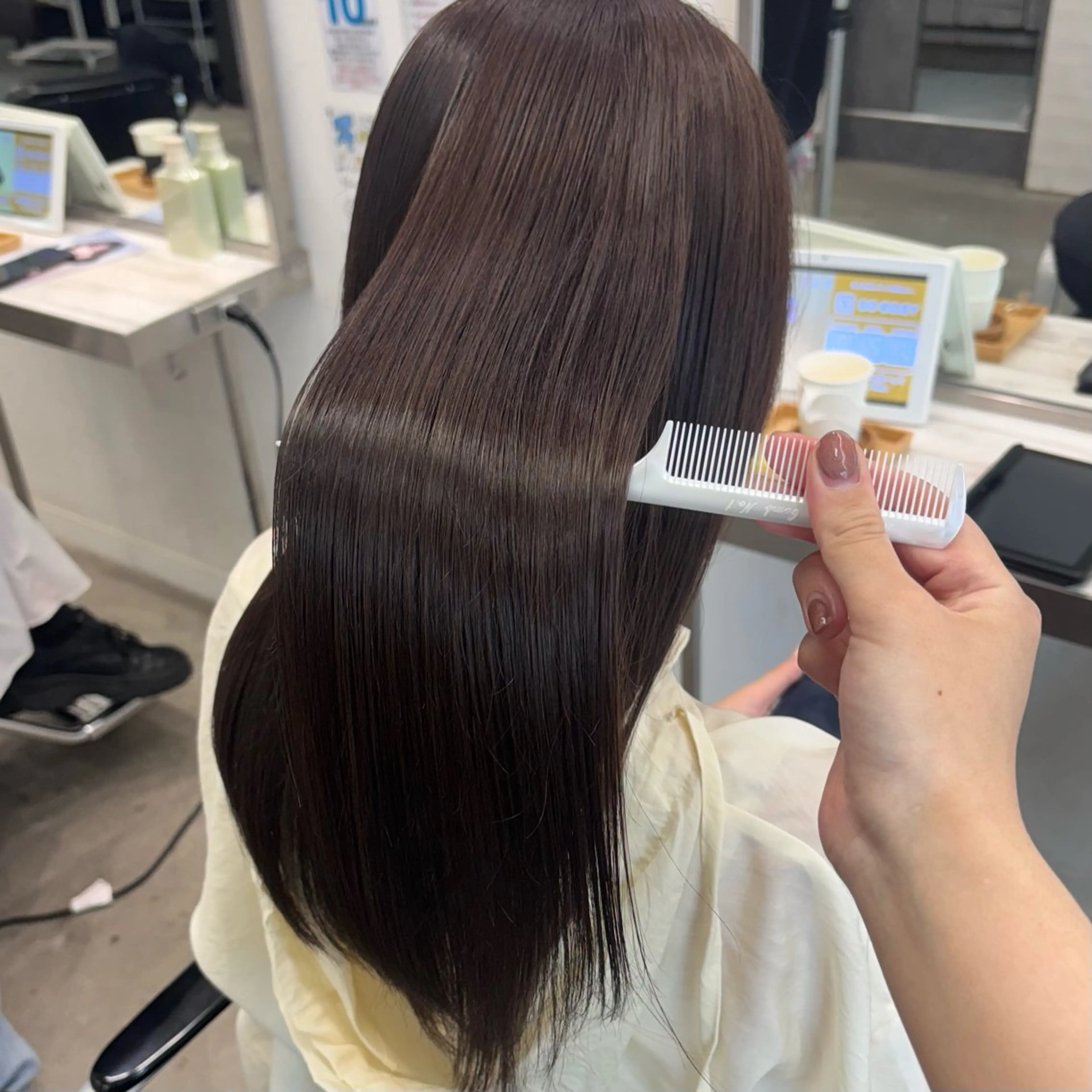 セミロング カラー 髪質改善/縮毛矯正/ 暖色カラー🎀🪞のヘアスタイル