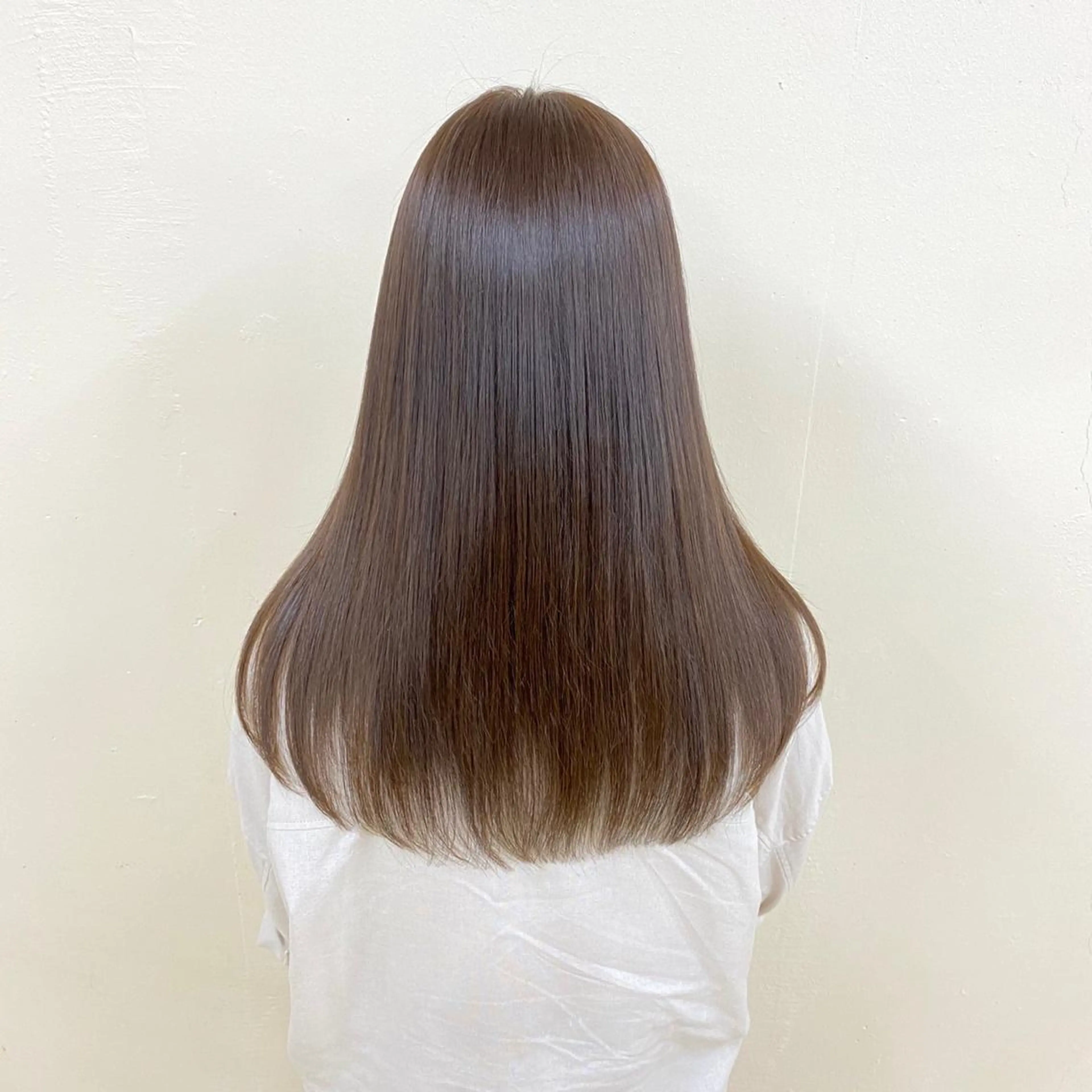 セミロング カット トリートメント ヘッドスパ 透明感♡グレージュ ♡ミルクティー♡のヘアスタイル