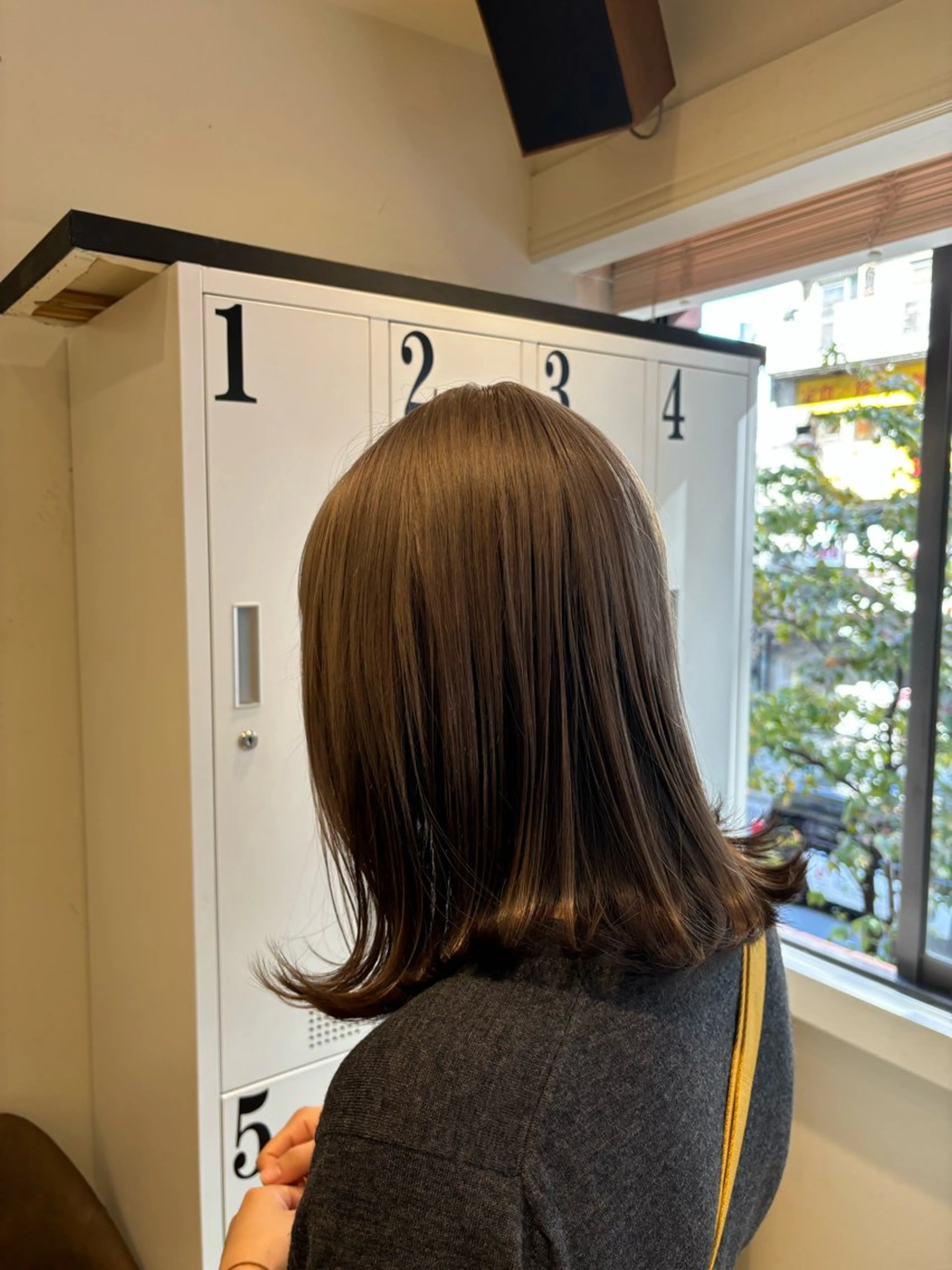 ミディアム カラー ヘアアレンジ メンズ 新宿　副店長 新井彩斗のヘアスタイル