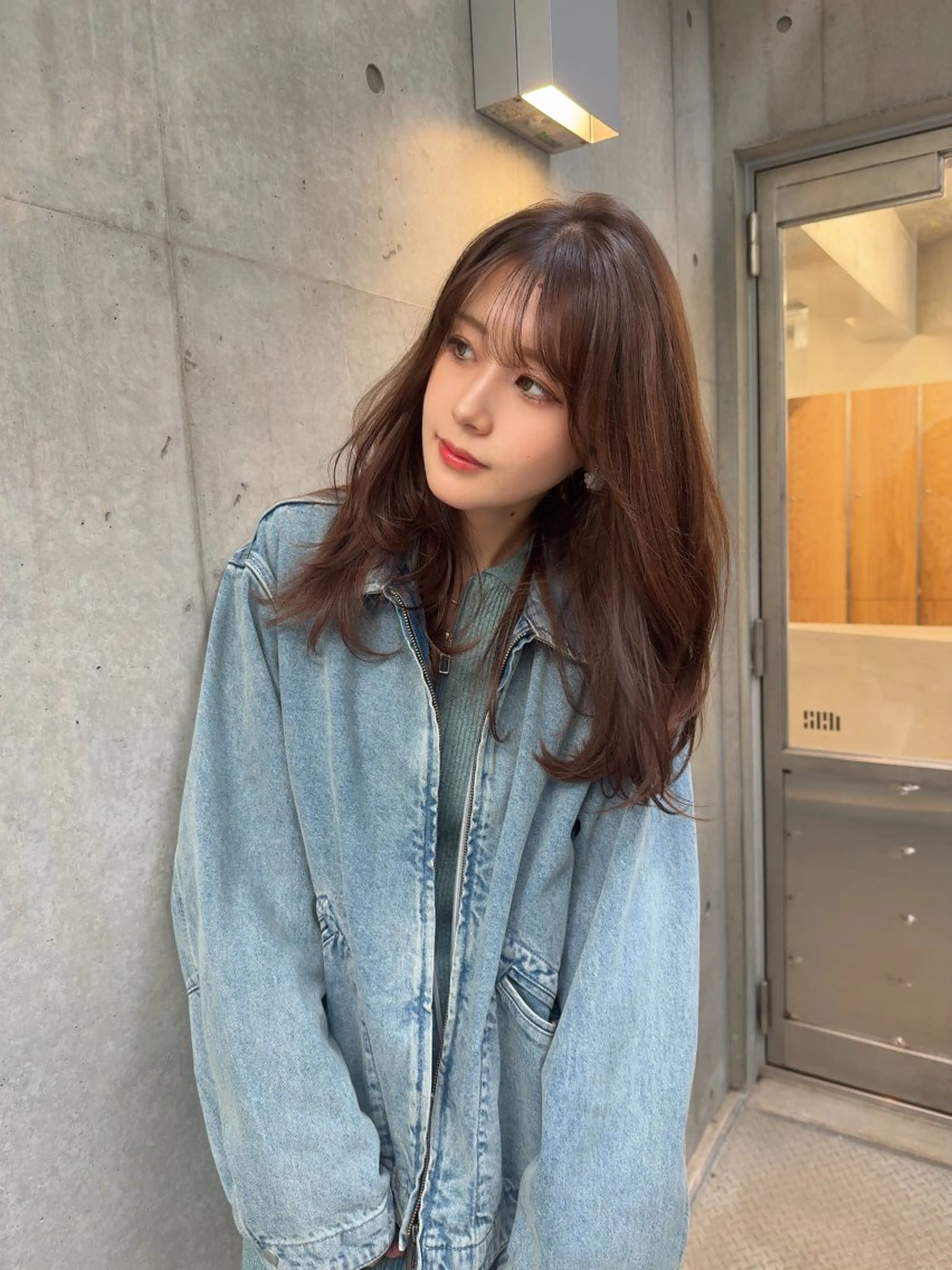 ロング カラー ロングレイヤー アッシュ ベージュカラー ブリーチ 透明感カラー カット ヘアカラー トリートメント 日本一丁寧なカット/ 小林輝🍀︎のヘアスタイル
