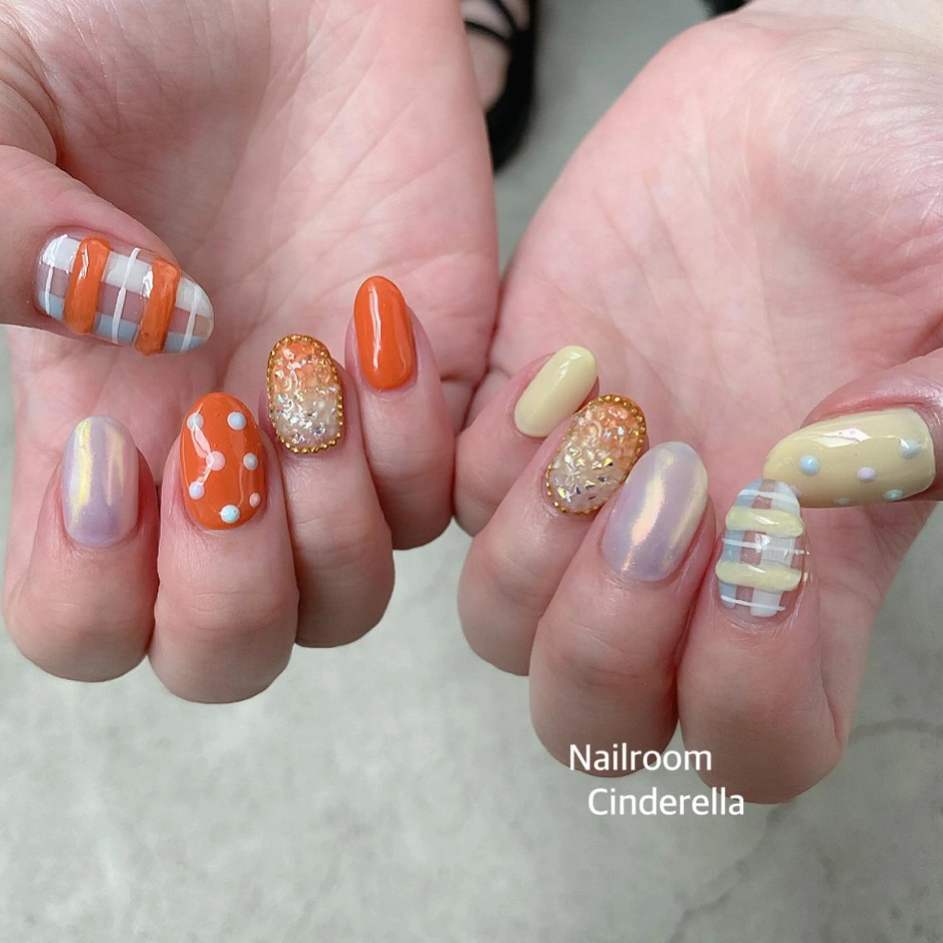 ネイル Nailroom. Cinderellaのネイルデザイン