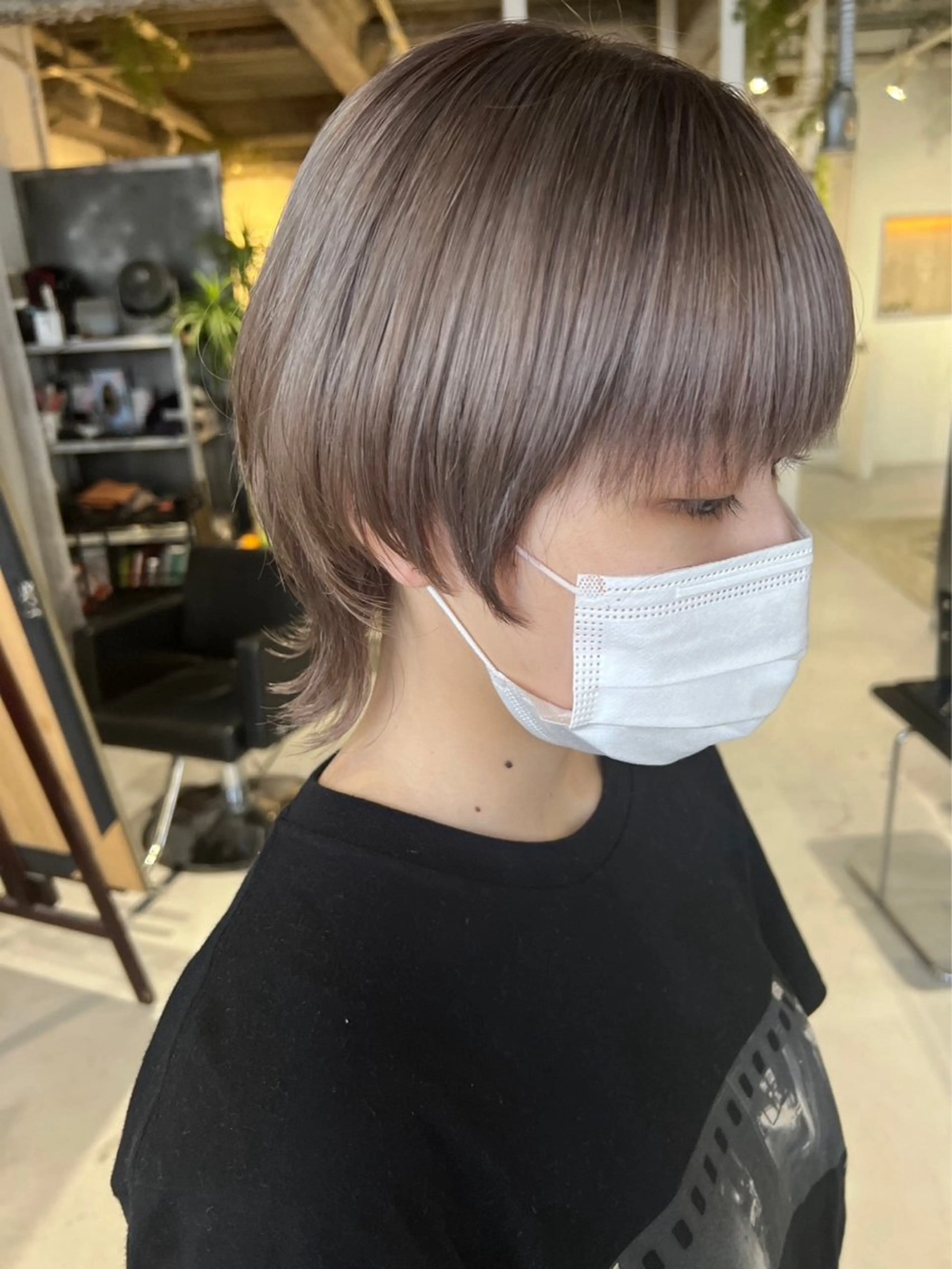 ショート カラー ベージュカラー ミルクティーベージュ ウルフカット カット ヘアカラー inc新小岩 🌱MANAMIのヘアスタイル