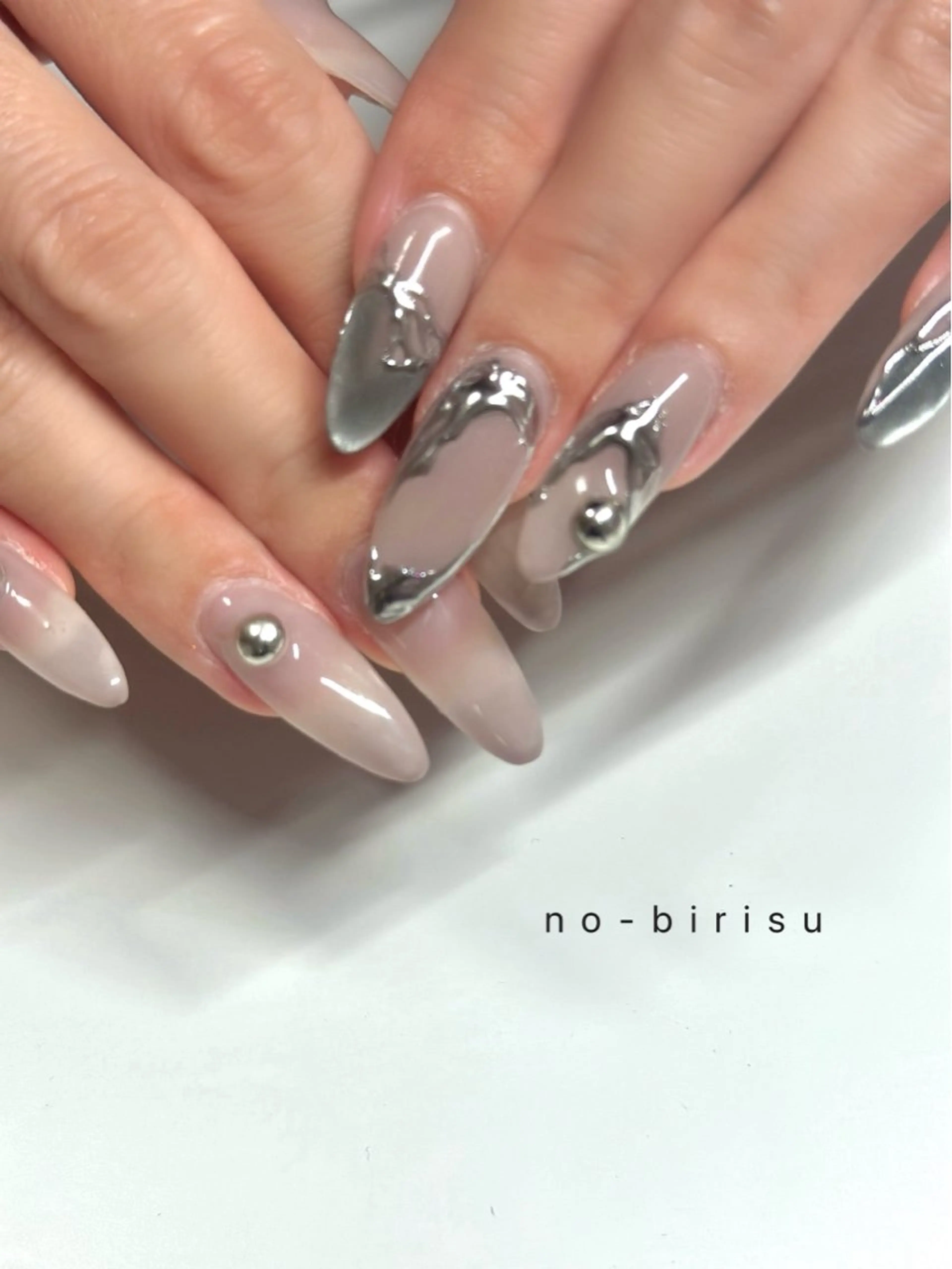 ネイル ハンドネイル no-birisu nailのネイルデザイン