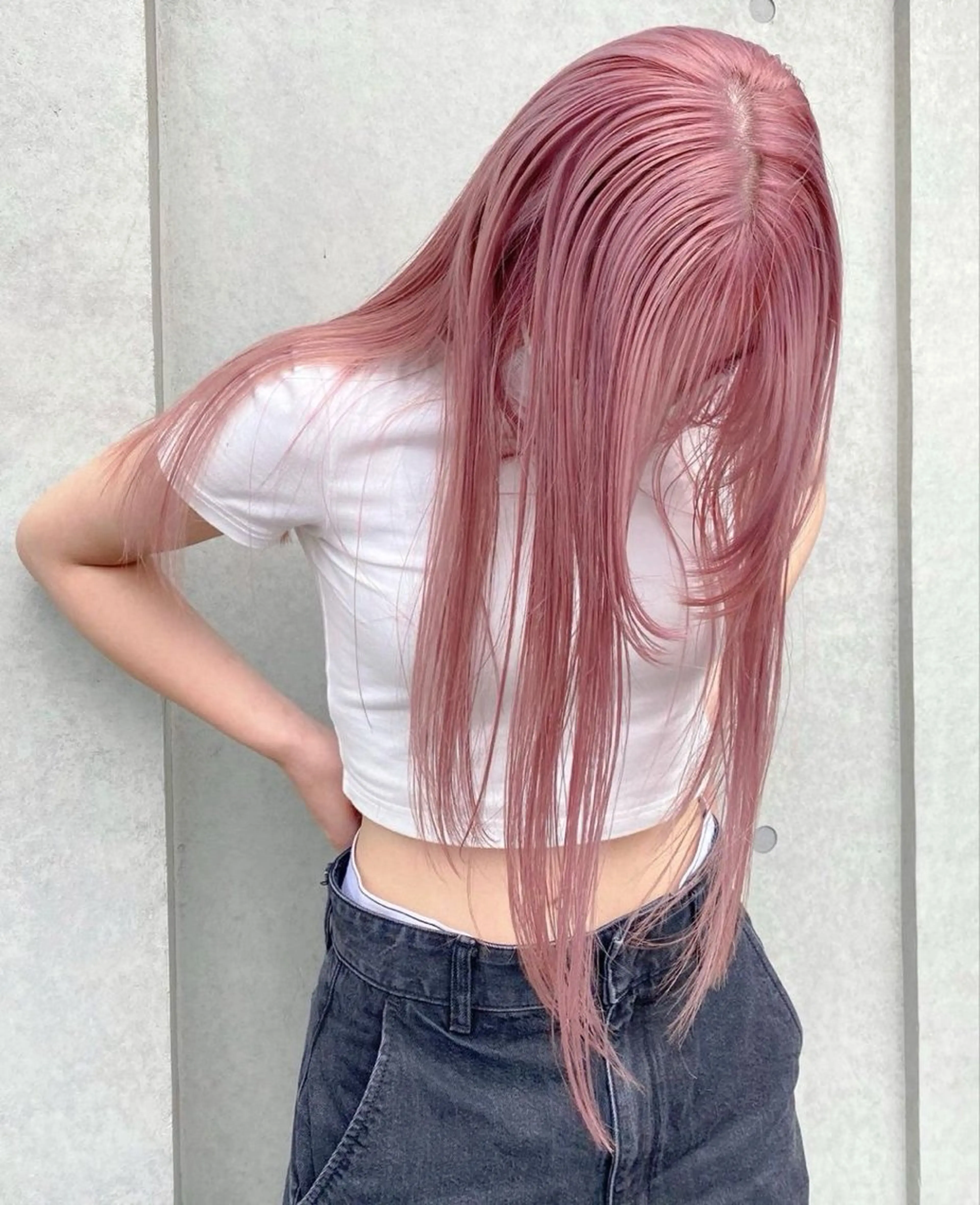 セミロング カラー ピンクカラー ヘアカラー トリートメント ヘッドスパ ヘアセット 🩵ダメージレス艶感 ハイトーン🩷のヘアスタイル