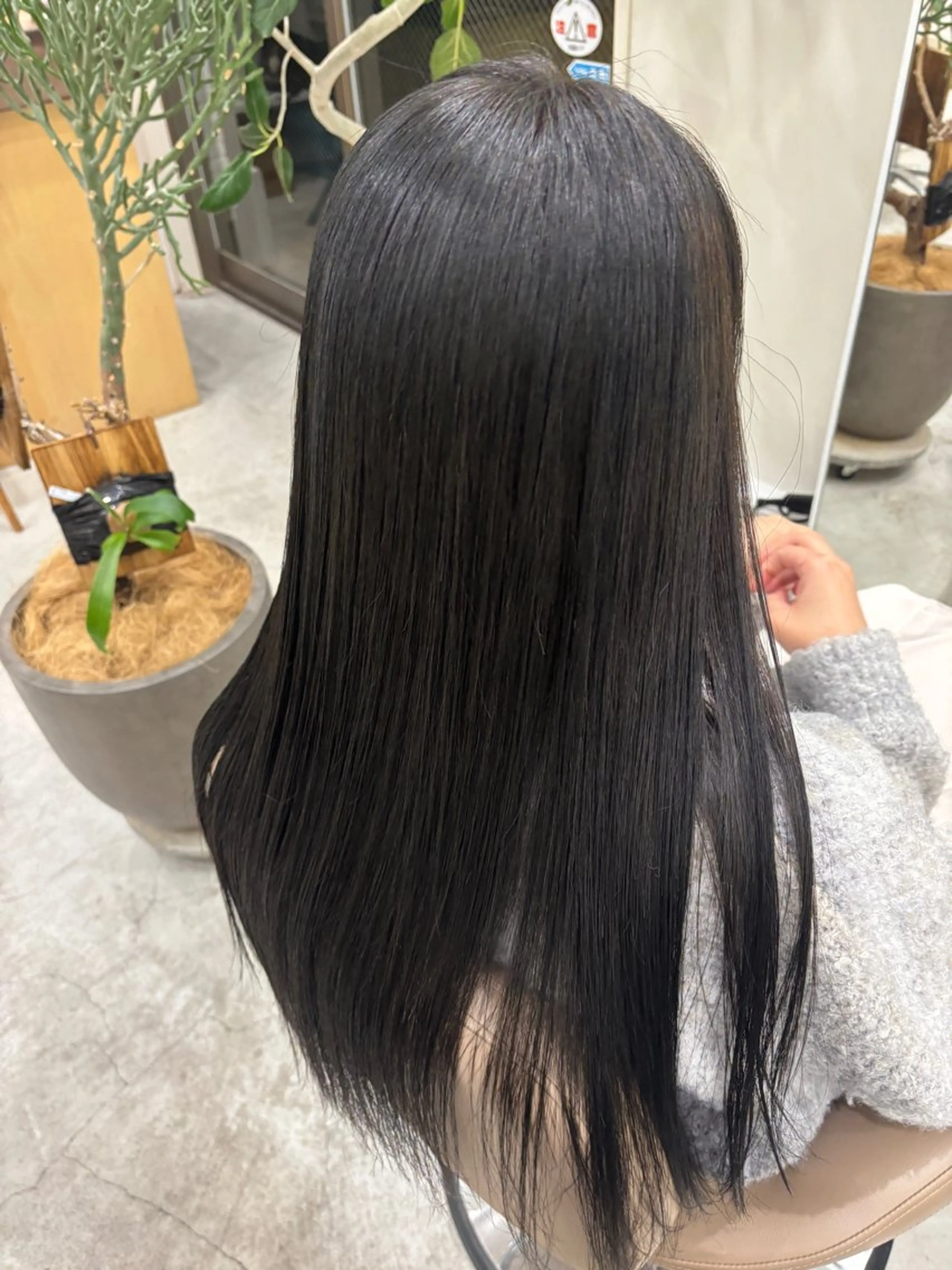 ロング カラー rion🪽 /ワンカラーのヘアスタイル