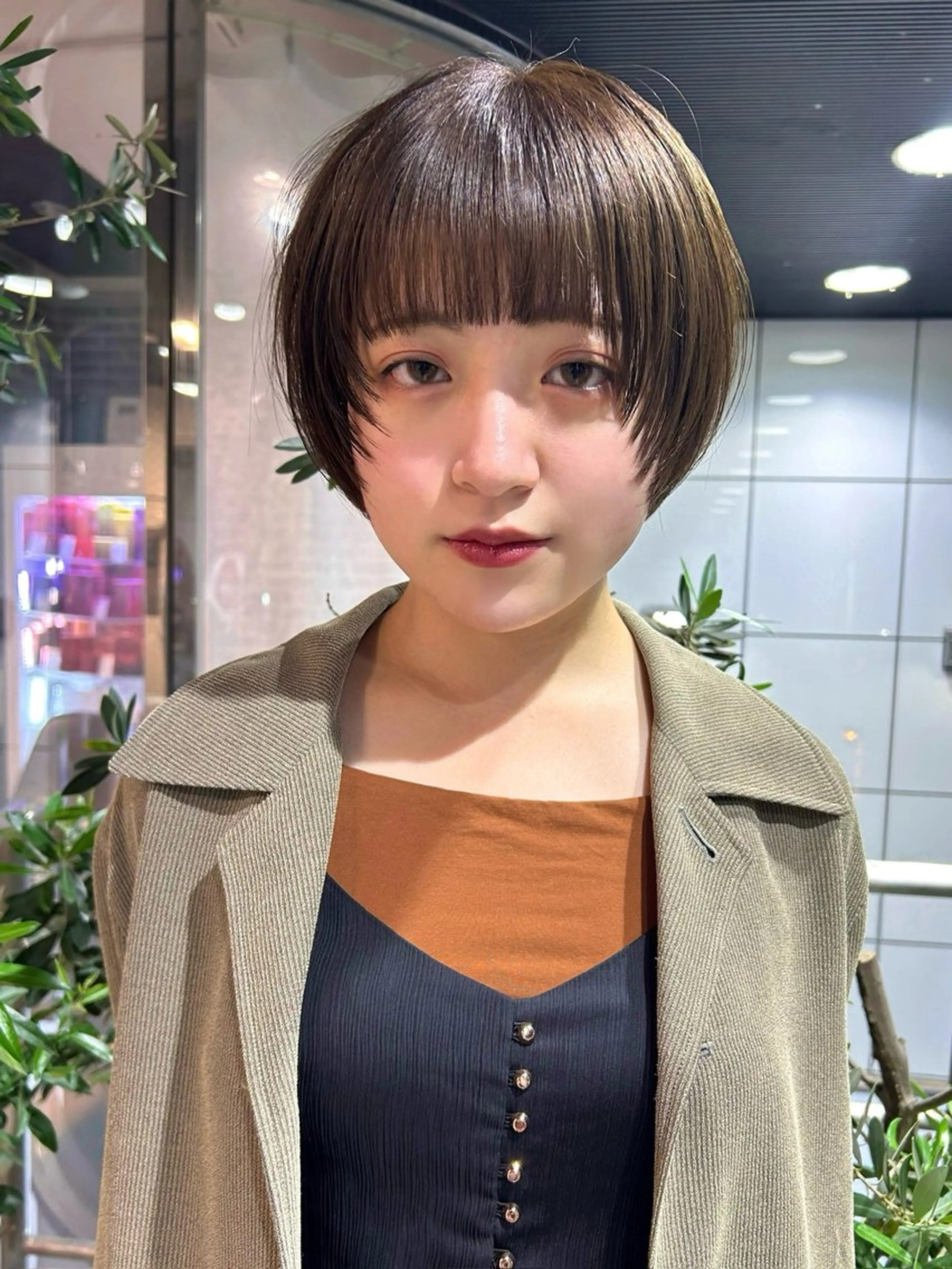 ショート カラー ブリーチ ケアブリーチ ダブルカラー イヤリングカラー ハイトーンカラー カット ヘアカラー メンズ/ブリーチなし サクラ🌸のヘアスタイル