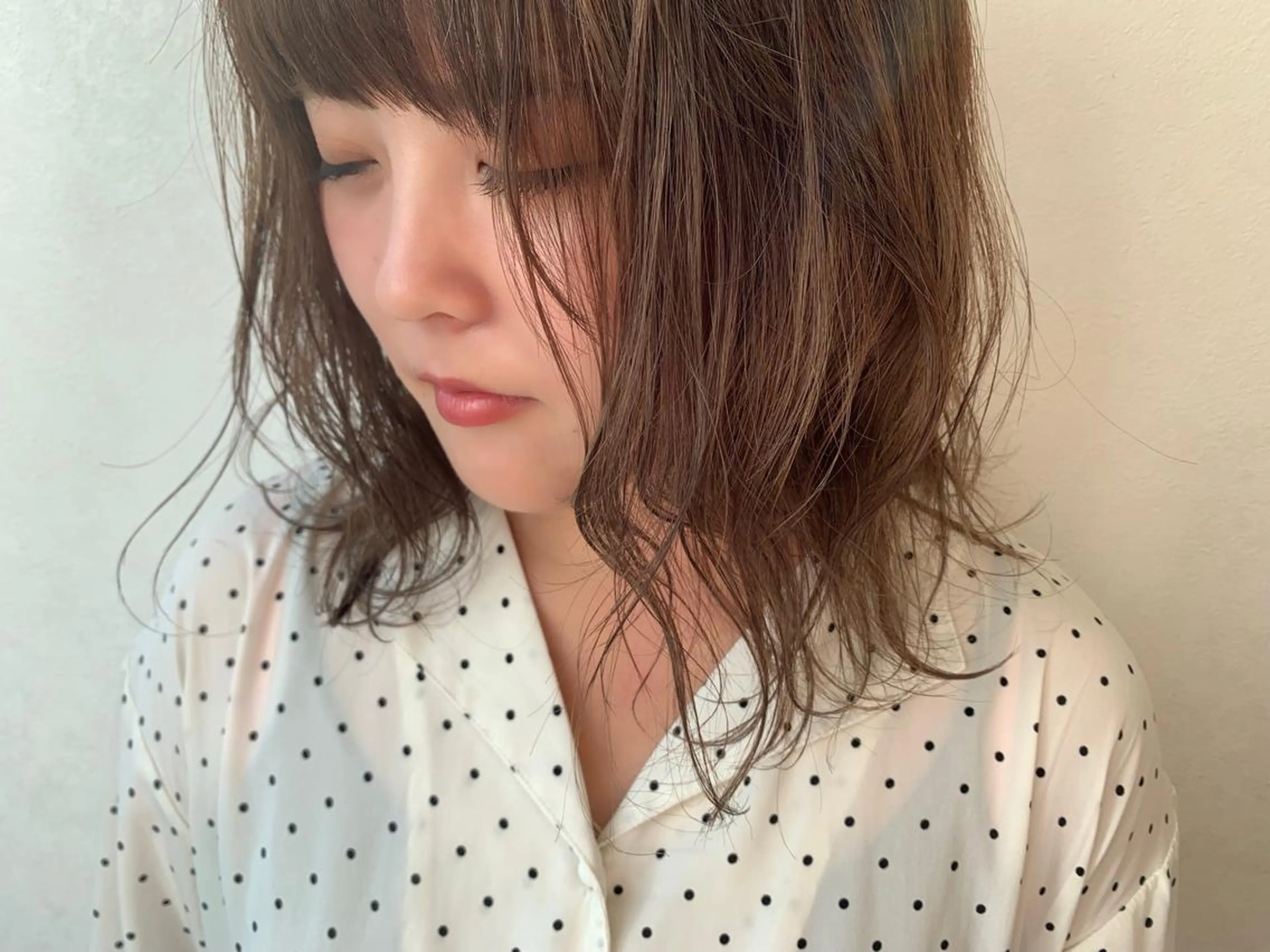 ミディアム ハイライト カット ヘアカラー トリートメント 透明感♡︎♡︎ 佐々木早苗のヘアスタイル