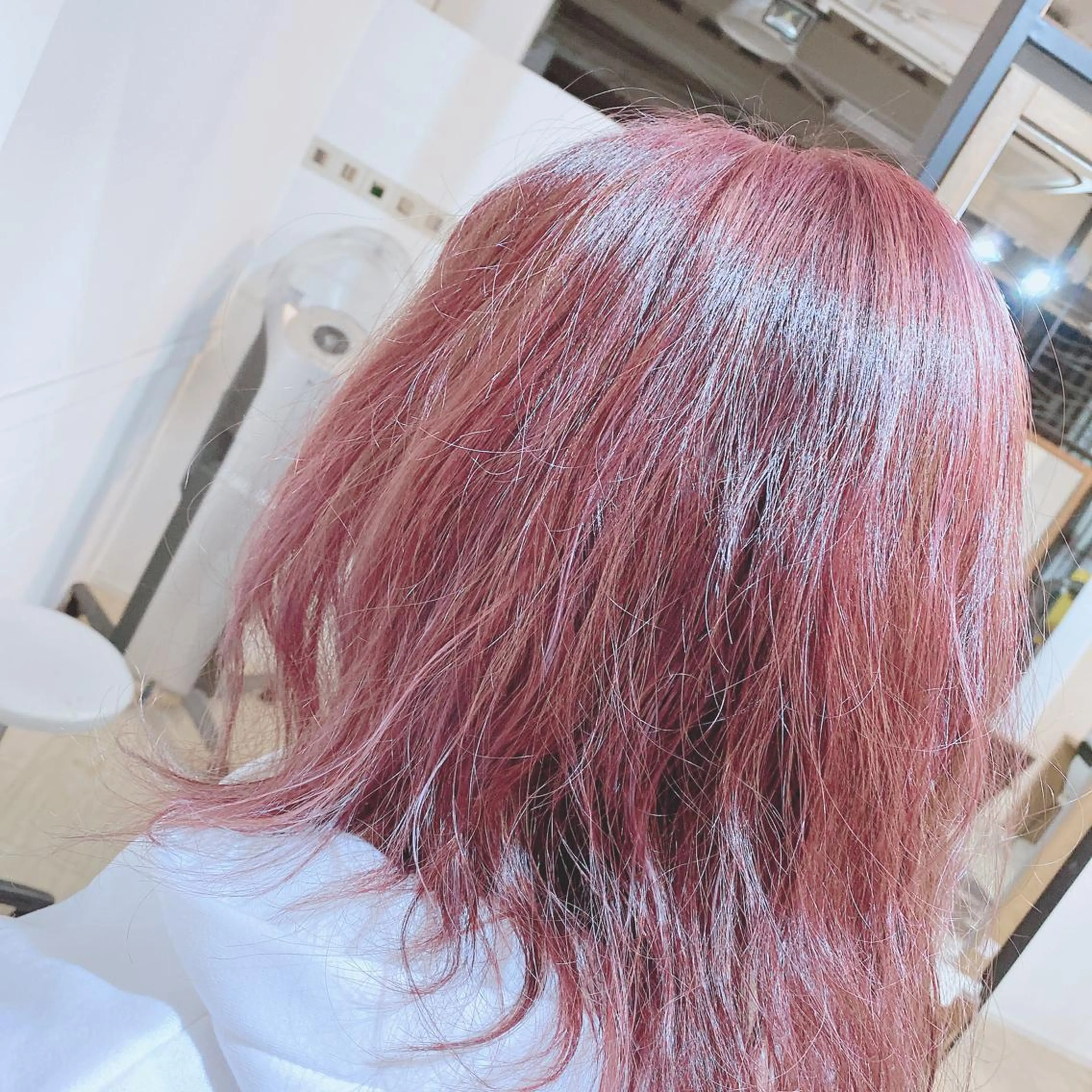 セミロング ハイライト BRAS ナカガワのヘアスタイル