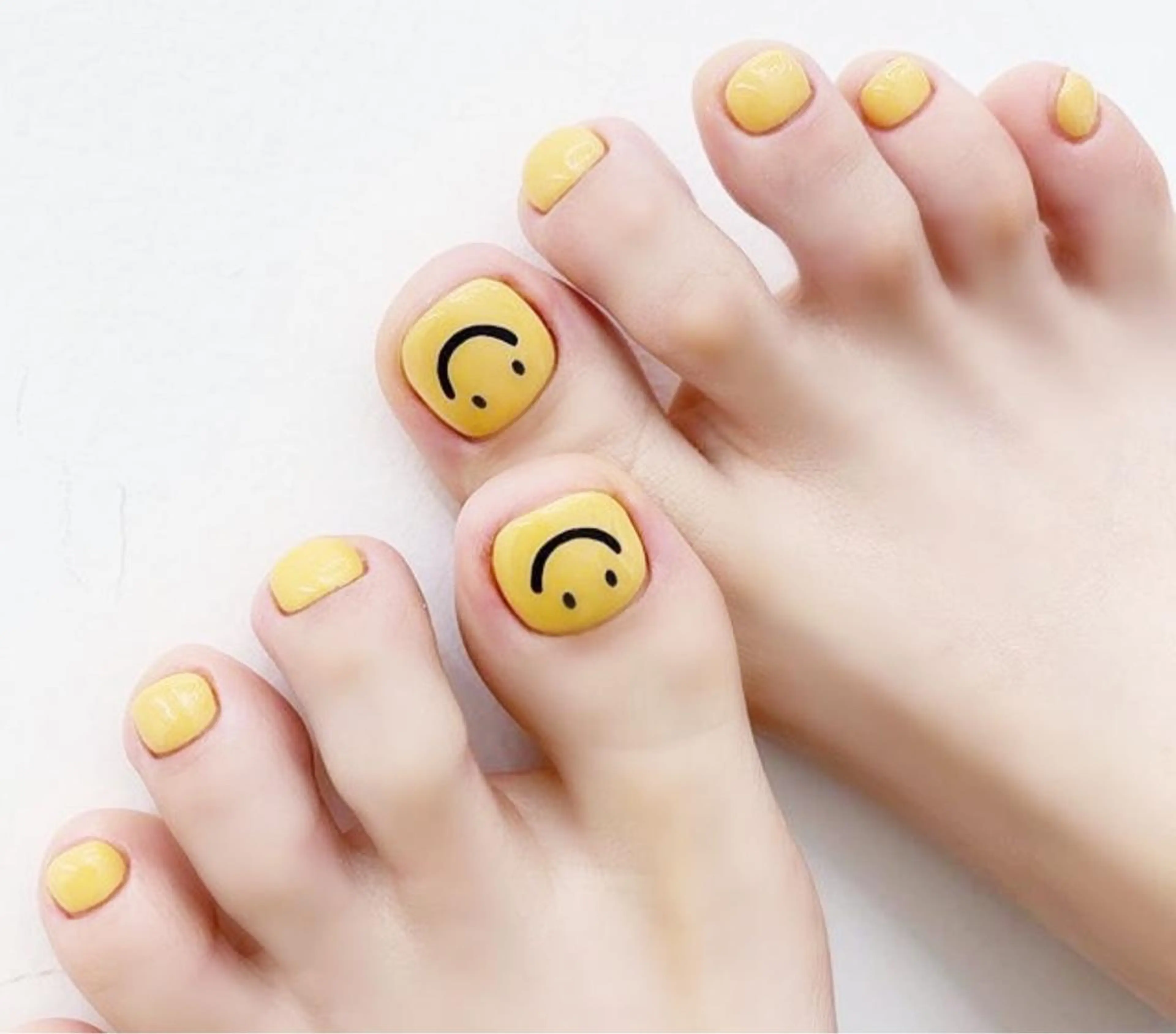 ネイル フットネイル UU Beauty &Nailのネイルデザイン