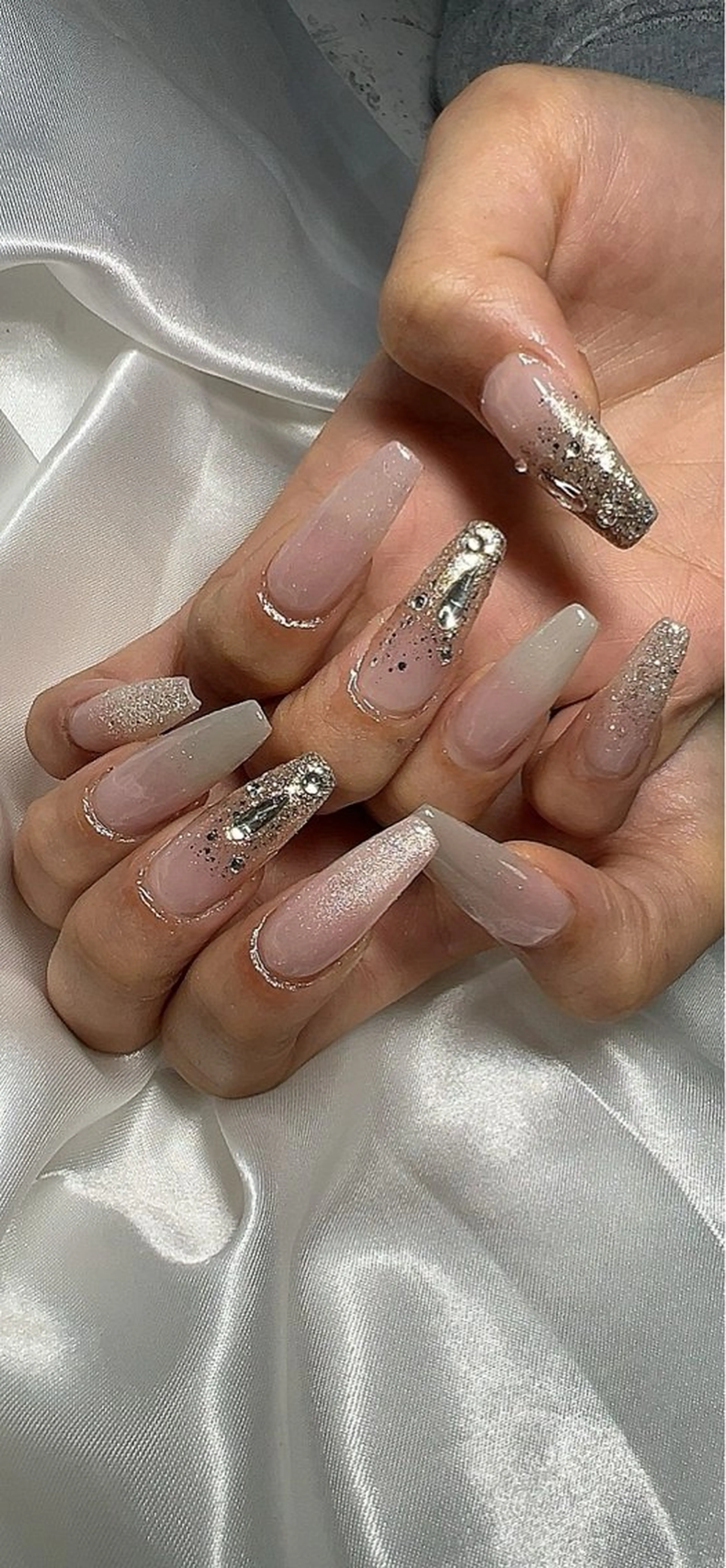 ネイル グラデーション マグネットネイル ハンドネイル Ruana Nailのネイルデザイン