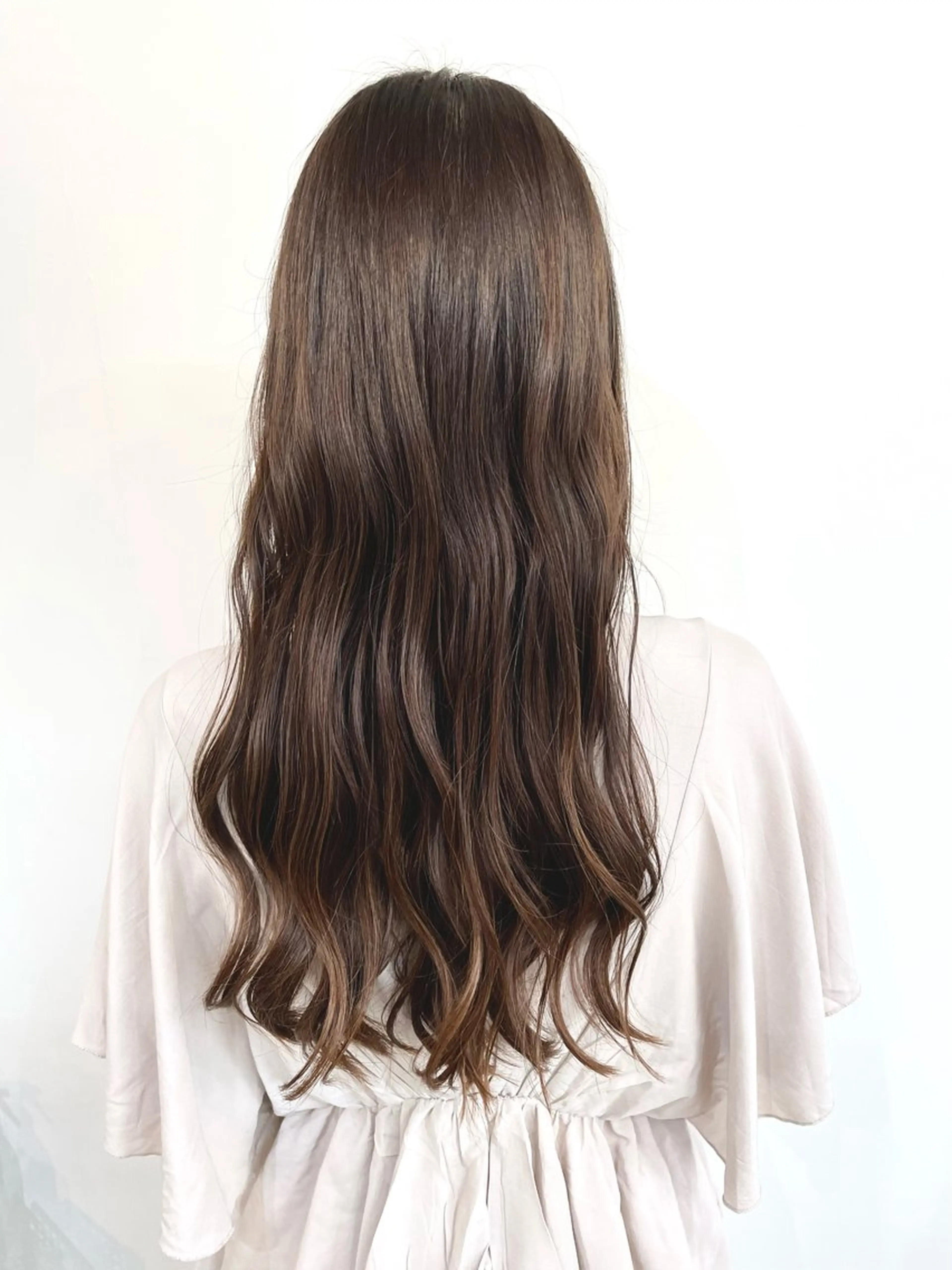 ロング ヘアカラー Urio所属・今雪 聡美のヘアスタイル