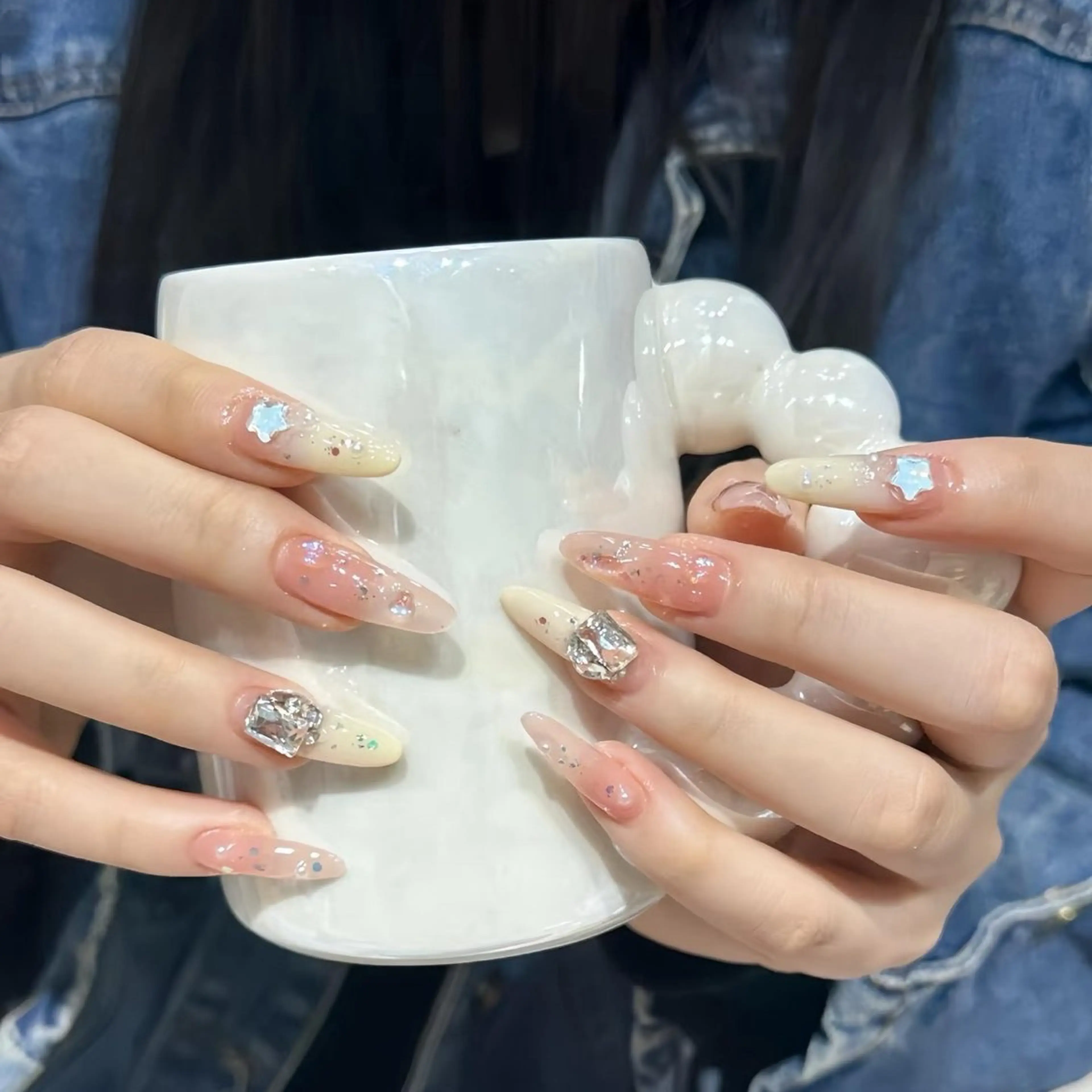 ネイル 成人式 ジェルネイル ネイルチップ ハンドネイル Momoa nail salon所属・MoMoA Nail ネイル長さ出し専門店のネイルデザイン
