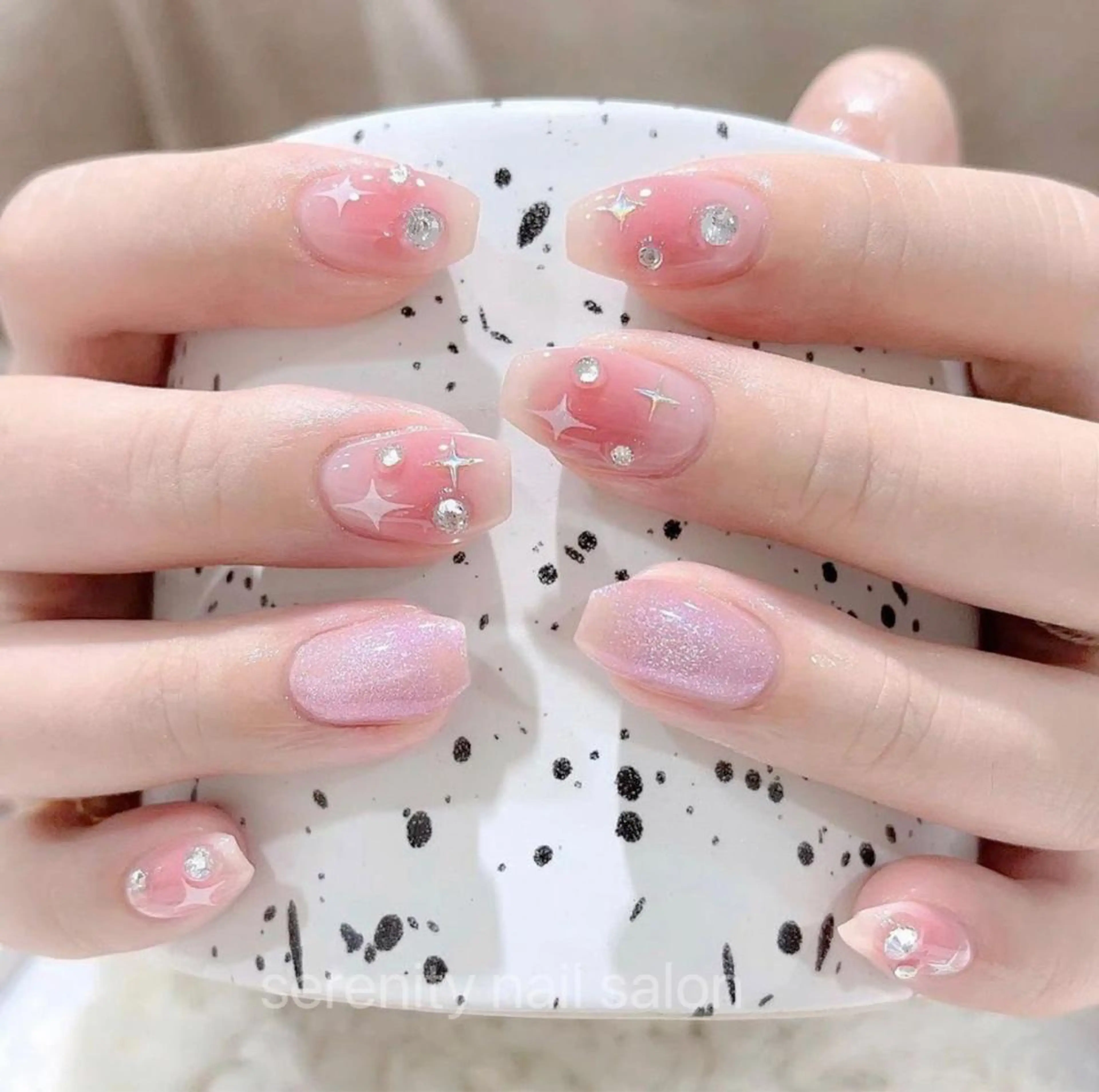 ネイル ハンドネイル ハンドケア ✨Serenity ワンホンネイルのネイルデザイン