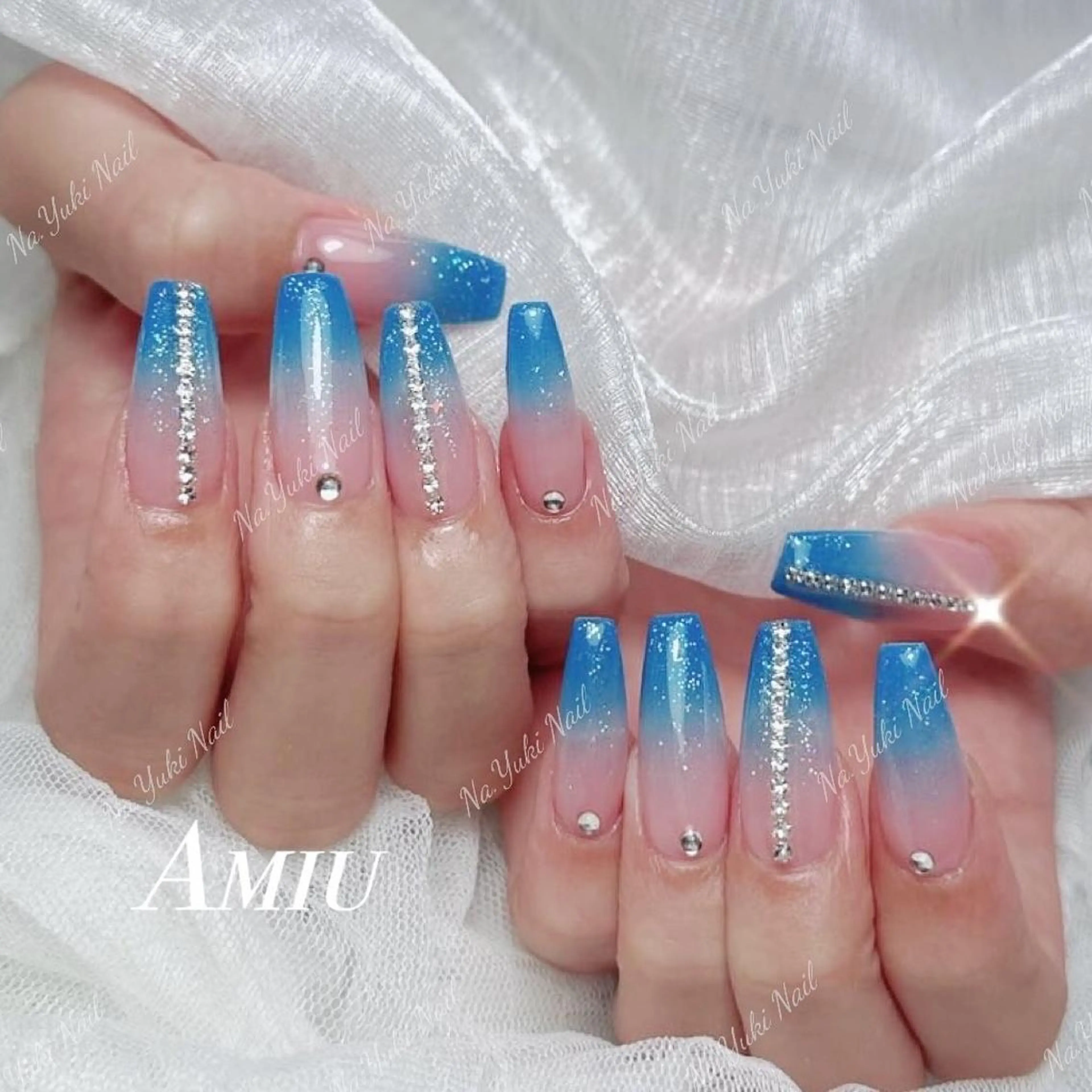 ネイル Queenie 🦋のネイルデザイン