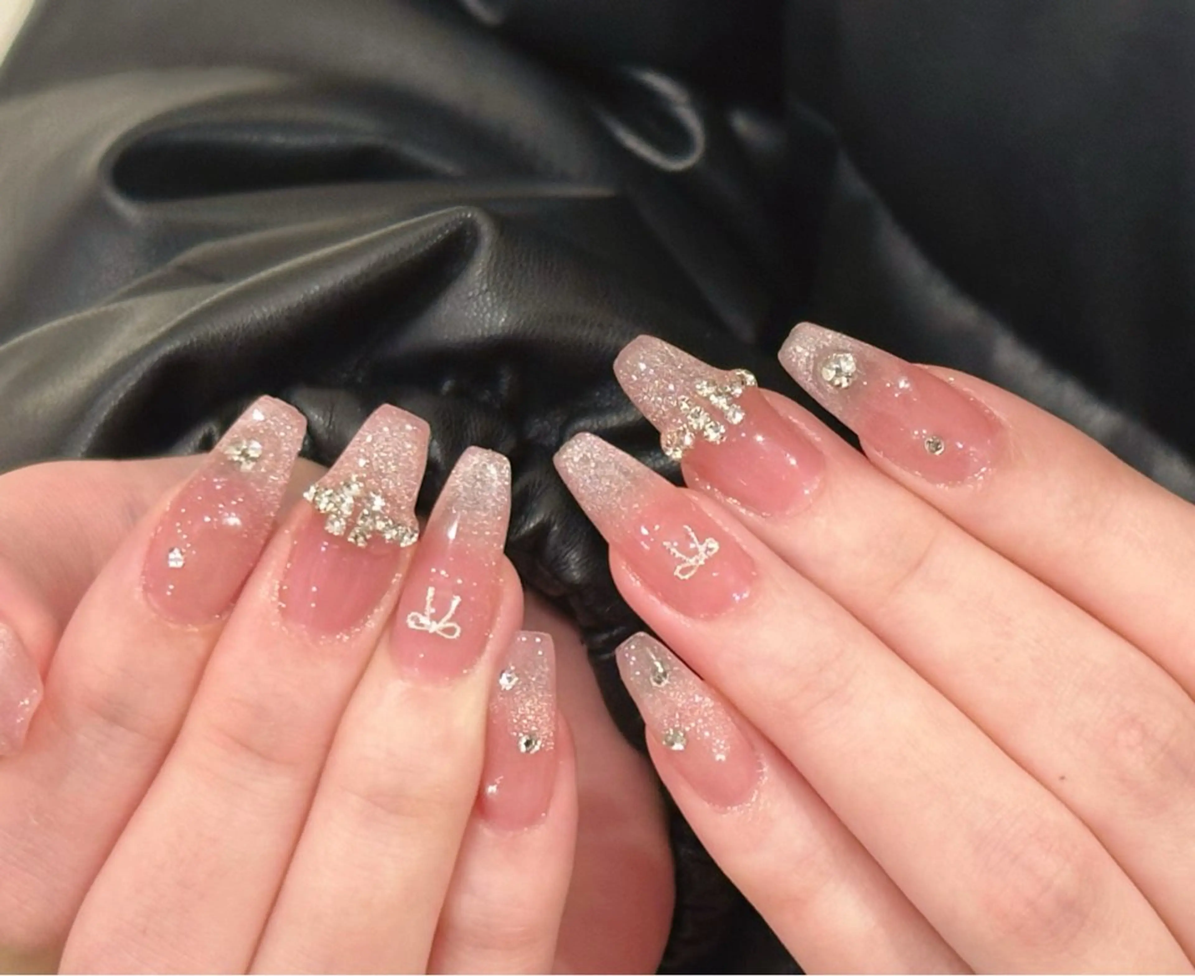 ネイル ハンドネイル H&B 楊のネイルデザイン