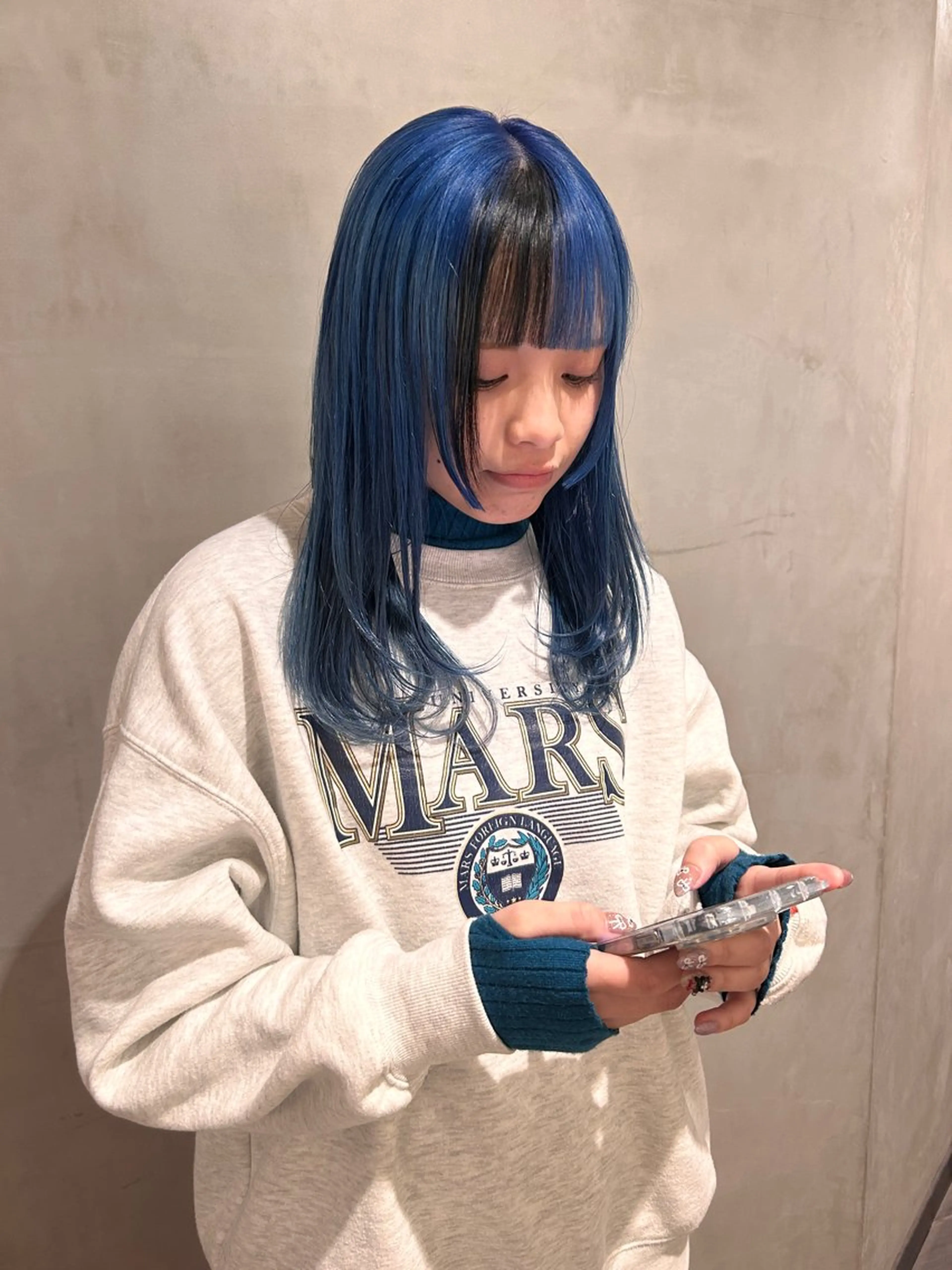 セミロング カラー 黒髪 ブルーカラー ヘアカラー トリートメント 暖色🍒姫カット🎀 オタク特化🎀ゆうなのヘアスタイル