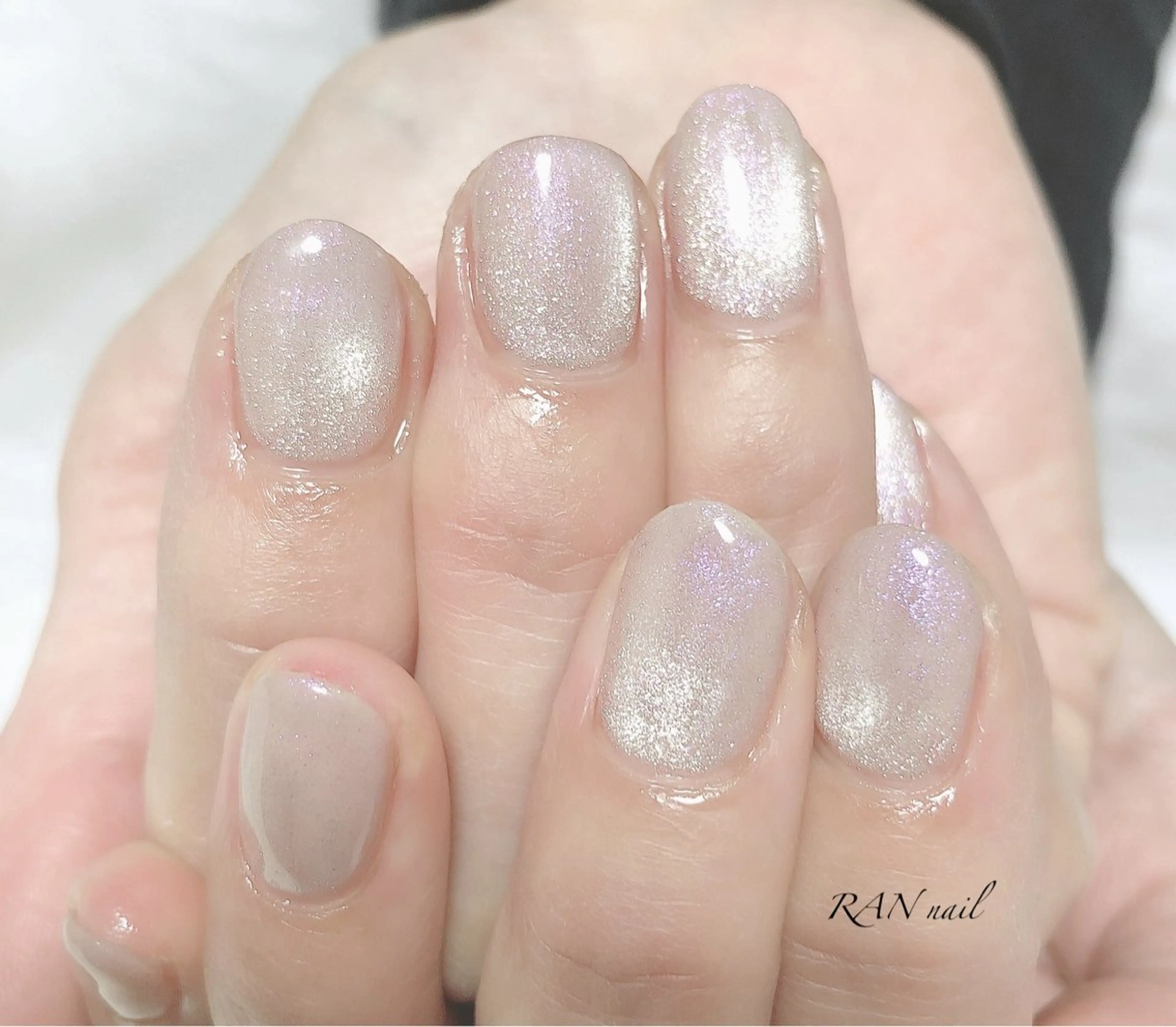 ネイル オーロラネイル 成人式 ゴールド キラキラネイル マグネットネイル RAN nail 〜ランネイル〜所属・RAN nailのネイルデザイン