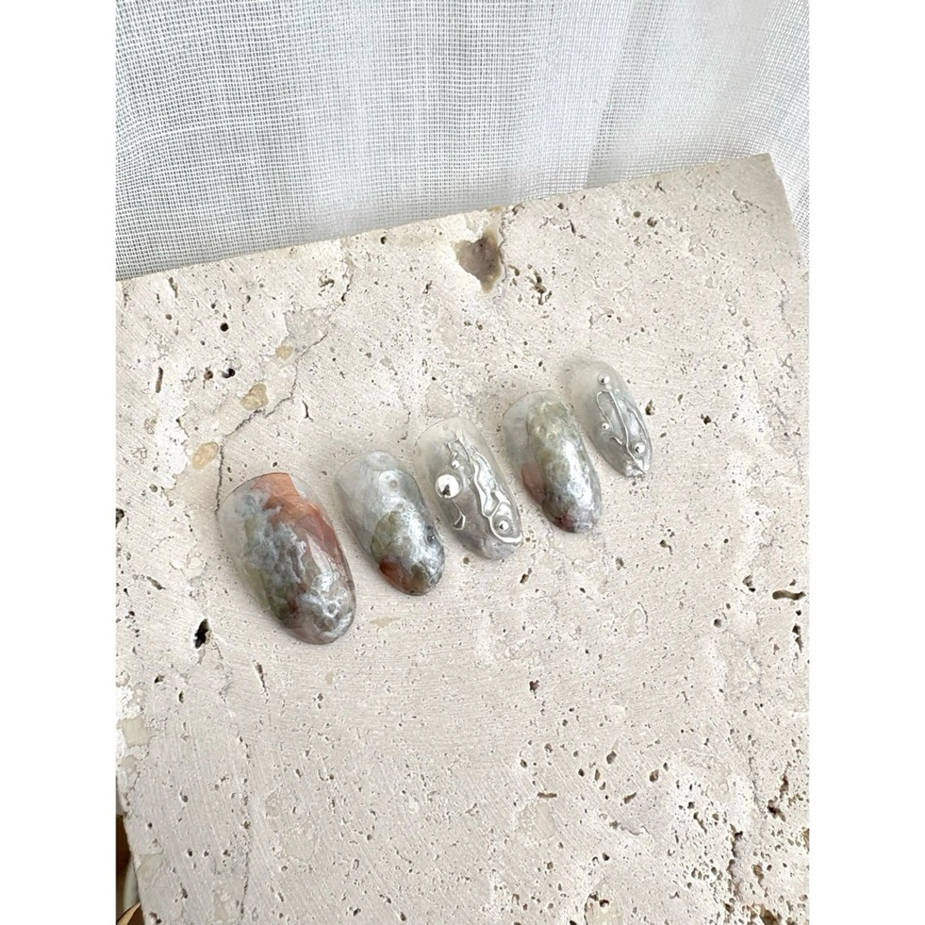 ネイル ハンドネイル 𖡼 yumenoのネイルデザイン