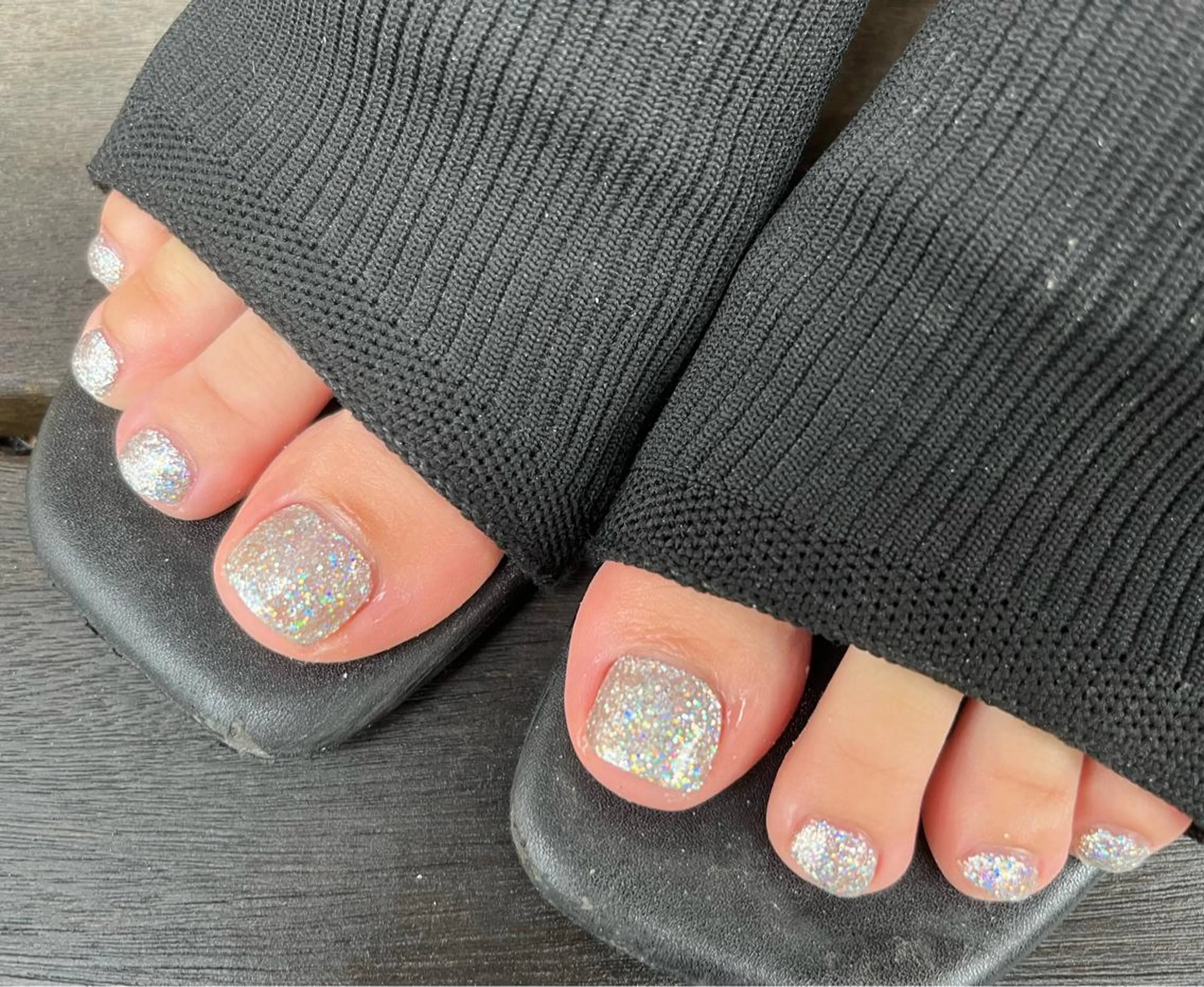 ネイル キラキラネイル フットネイル eclale nのネイルデザイン