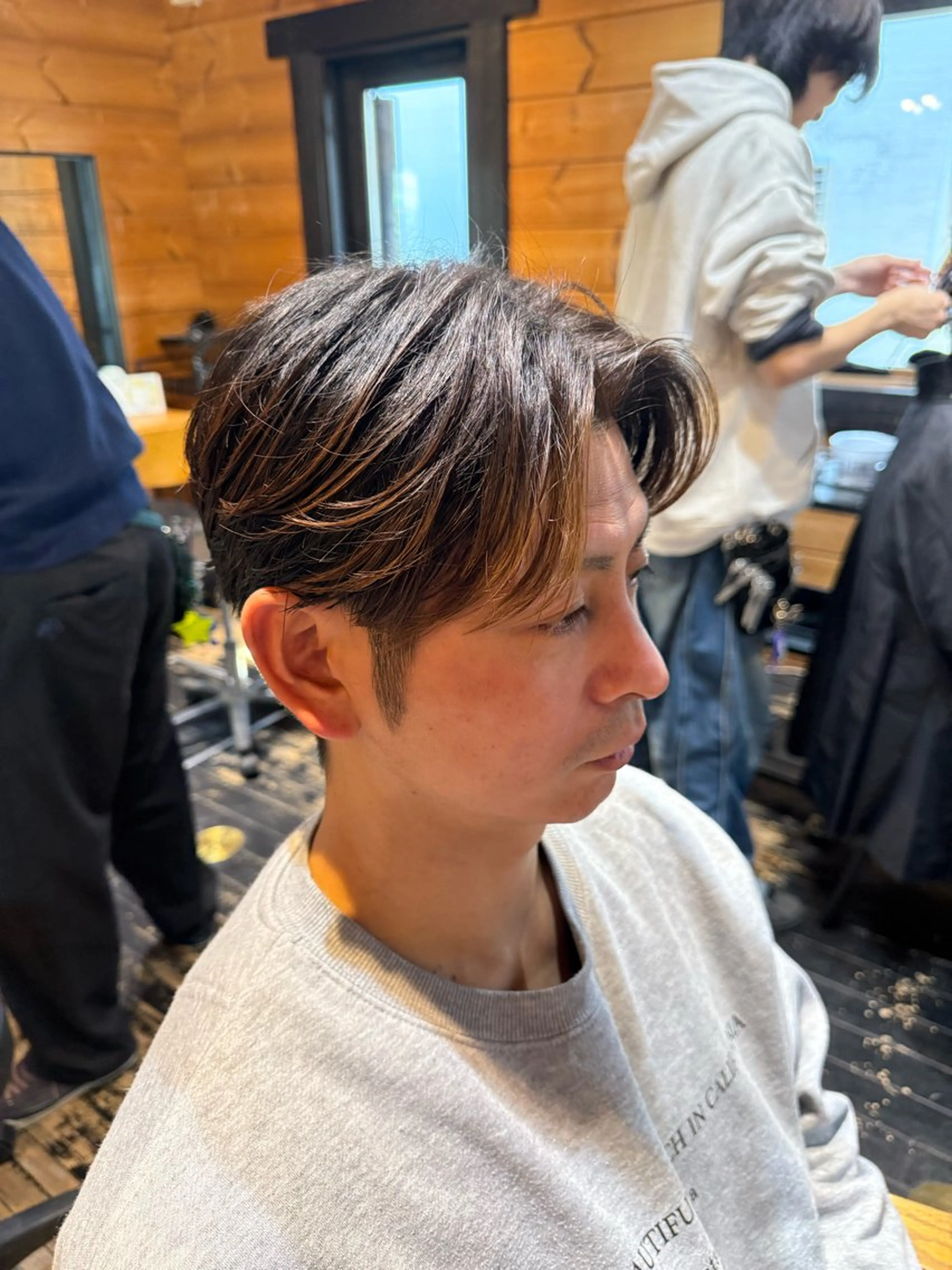 ショート メンズ センターパート 古賀 雄大のヘアスタイル