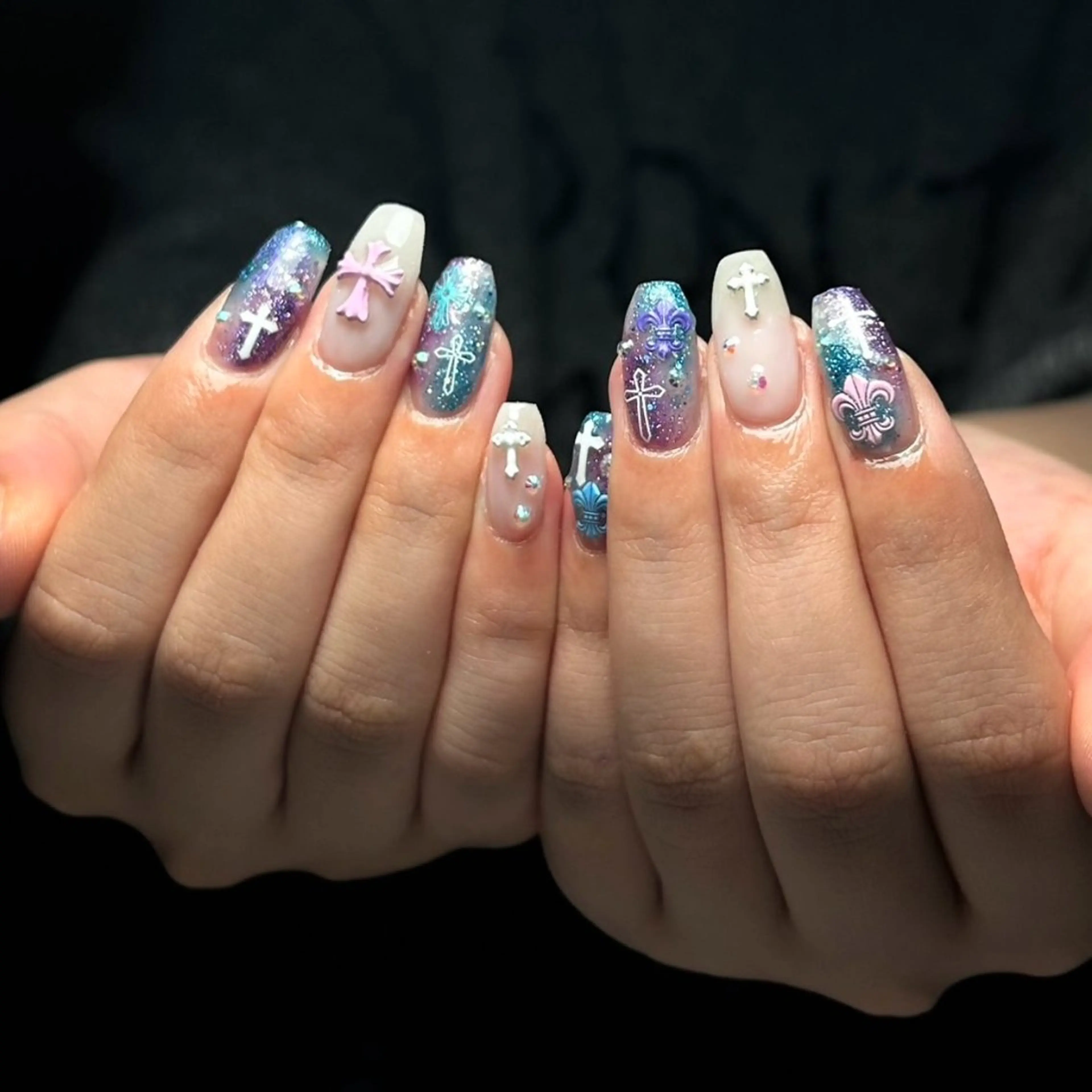 ネイル ハンドネイル モンナ CCのネイルデザイン