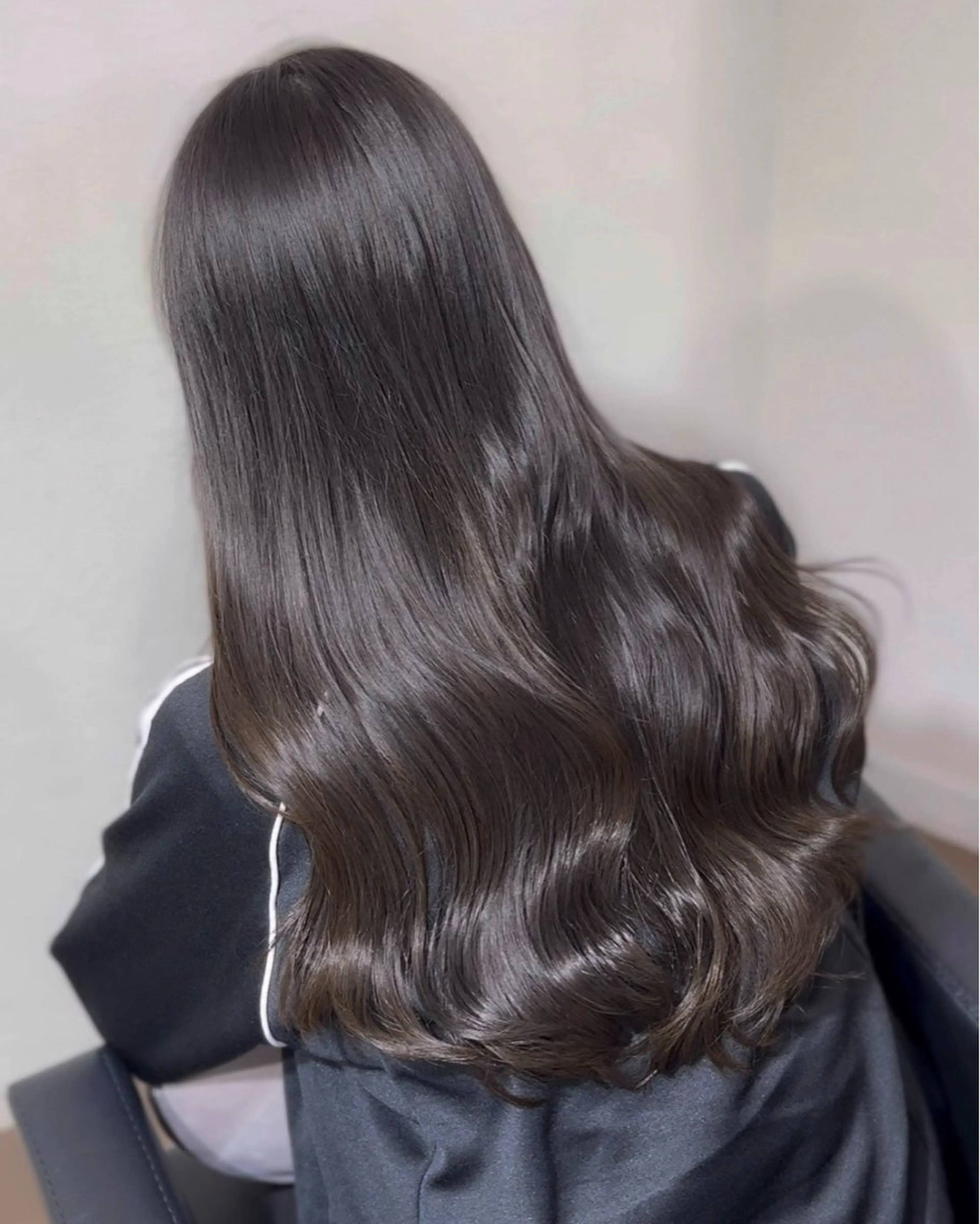 ロング カラー ヘアカラー トリートメント 【ioe 岡本】 🎀NOKO🎀のヘアスタイル