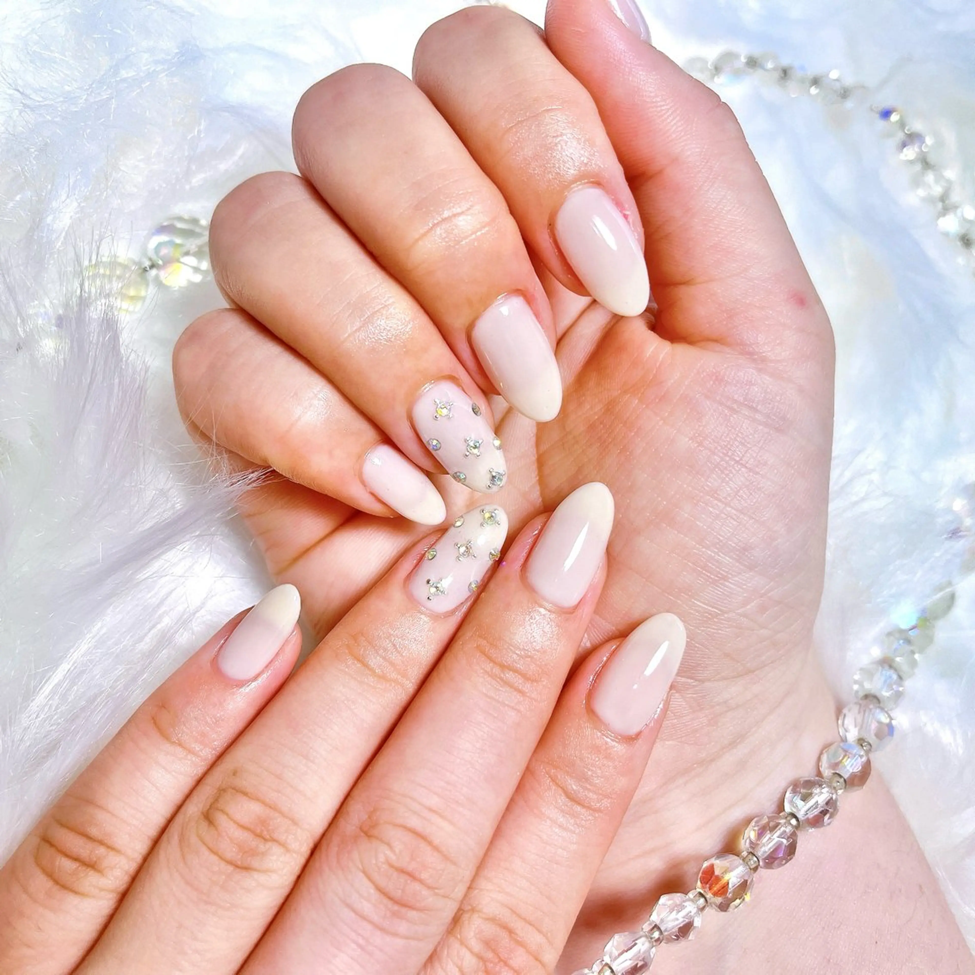 ネイル ワンカラーネイル ストーンネイル ハンドネイル Nailsalon Nearのネイルデザイン