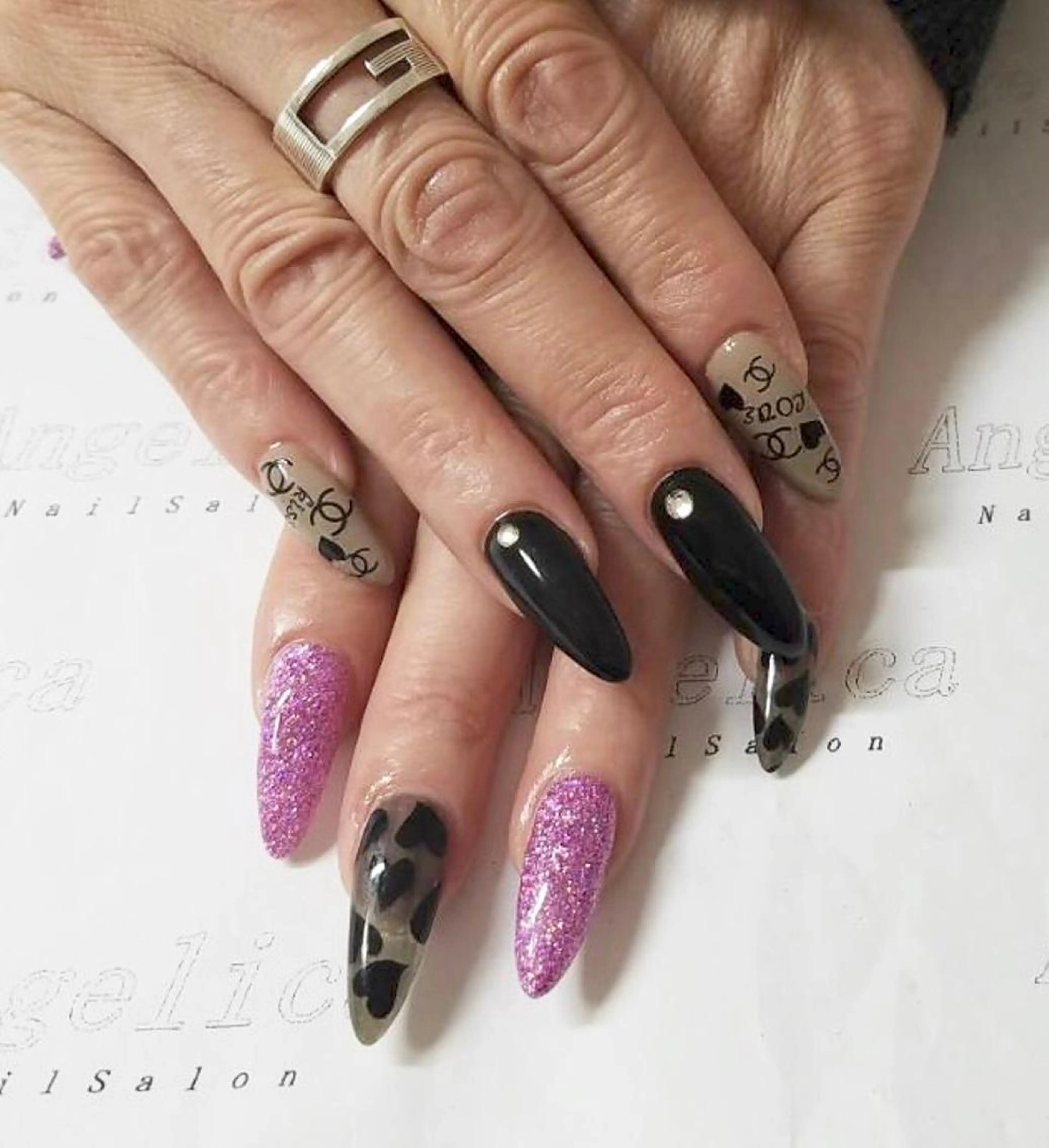 ネイル ハンドネイル Angelica ネイリストのネイルデザイン