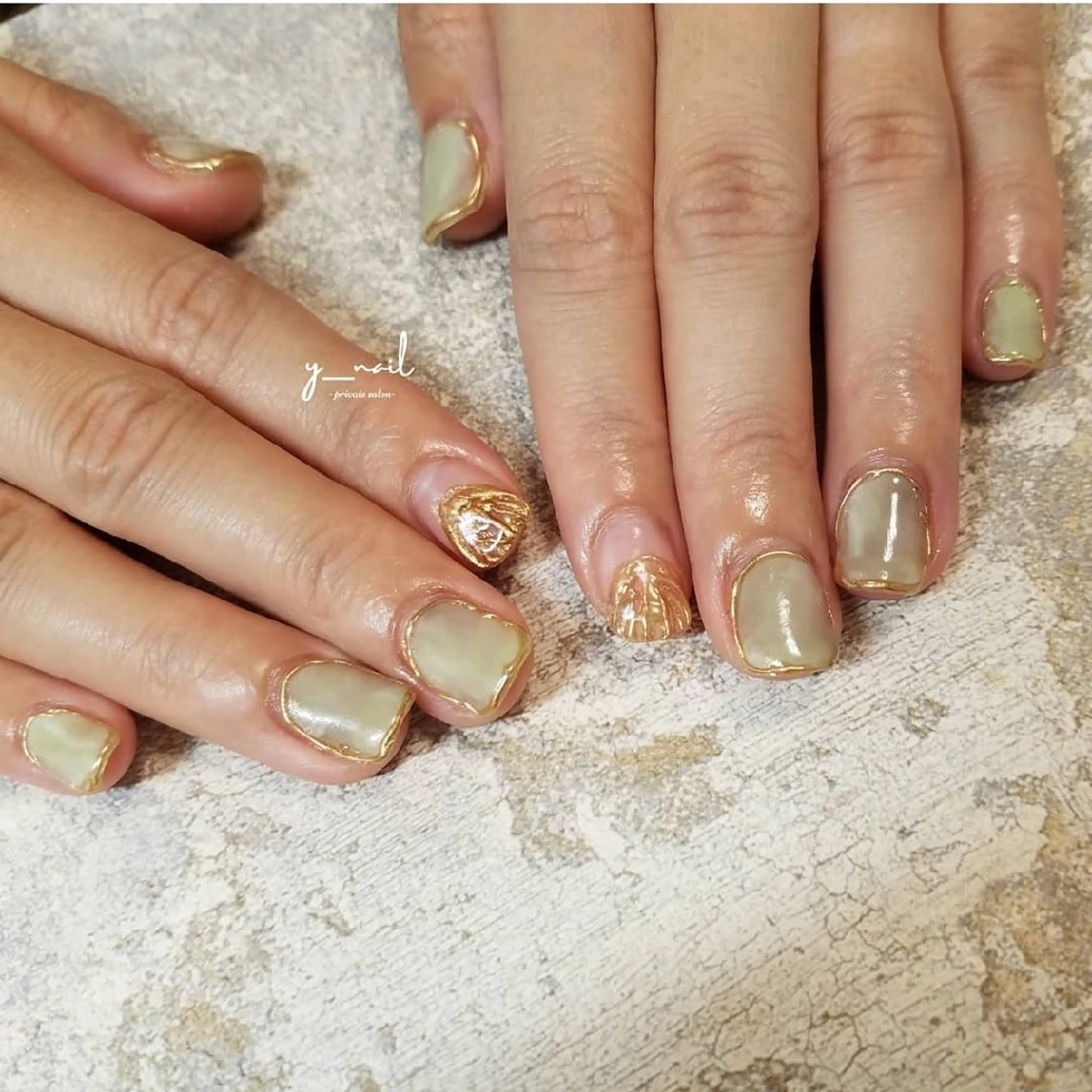 ネイル y ___nailのネイルデザイン