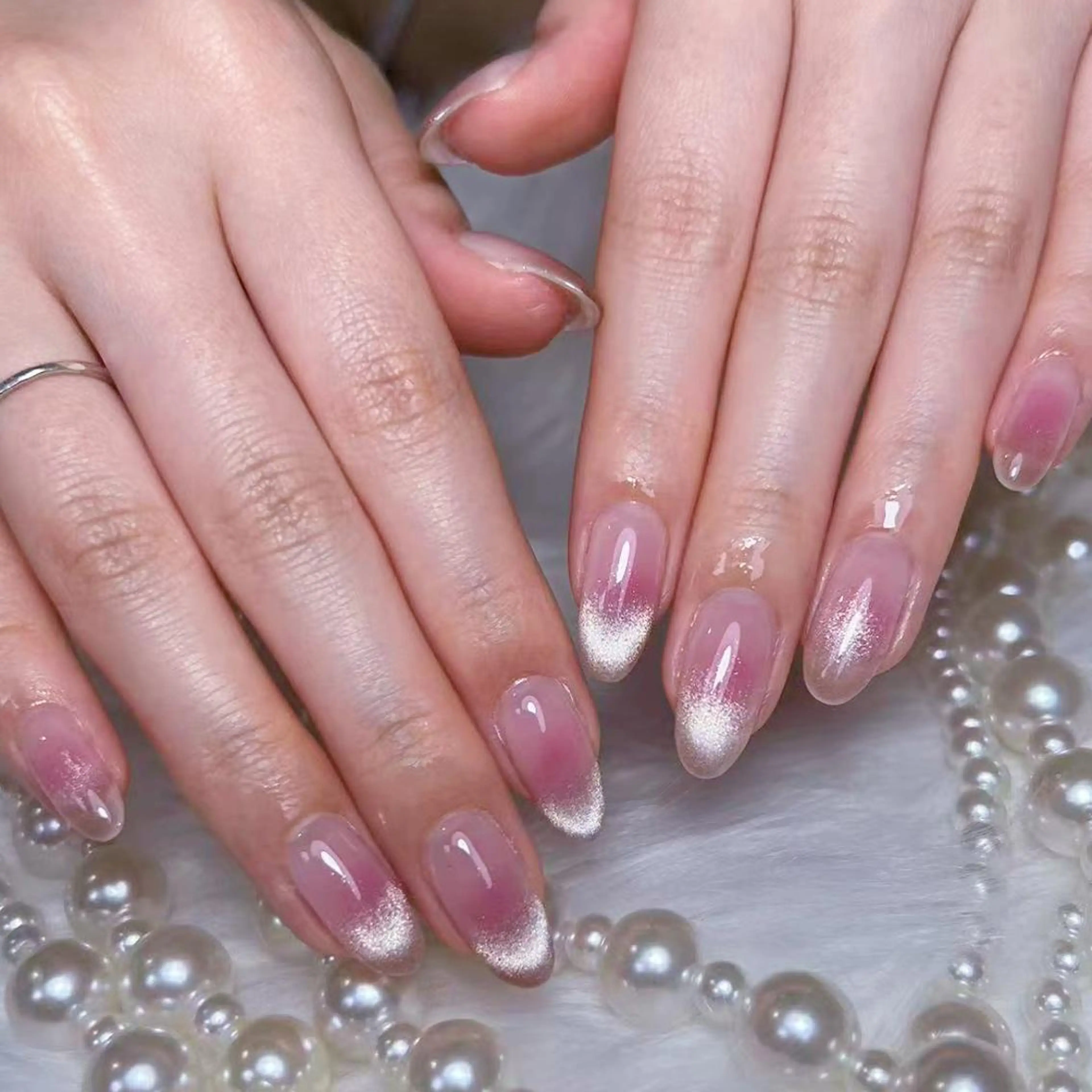 ネイル アートネイル オーロラネイル ガーリー キラキラネイル 韓国ネイル Nail Monsterのネイルデザイン