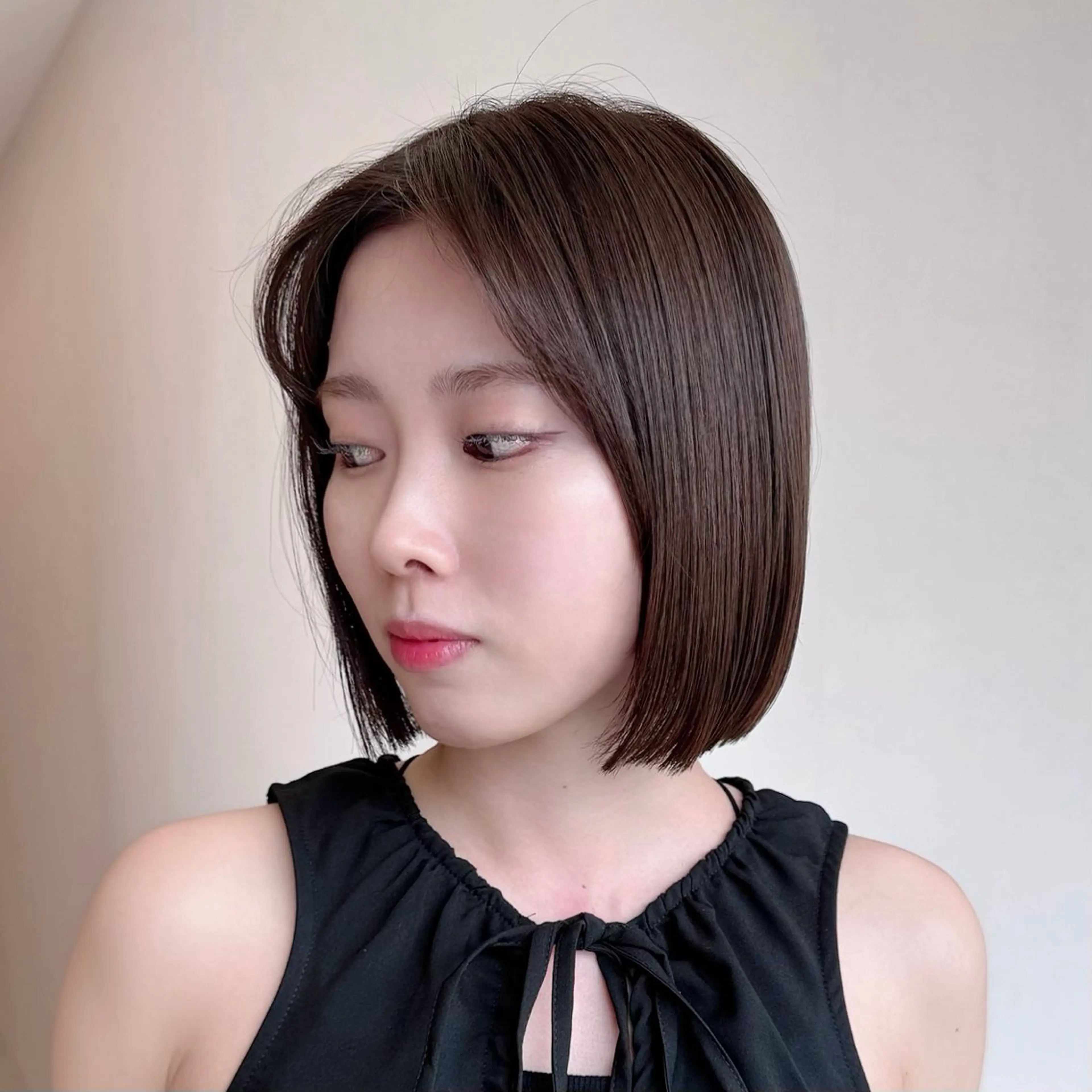 ミディアム カット トリートメント foto所属・𝐁𝐋𝐔𝐄𝐓 /代表 / 荒井史行のヘアスタイル