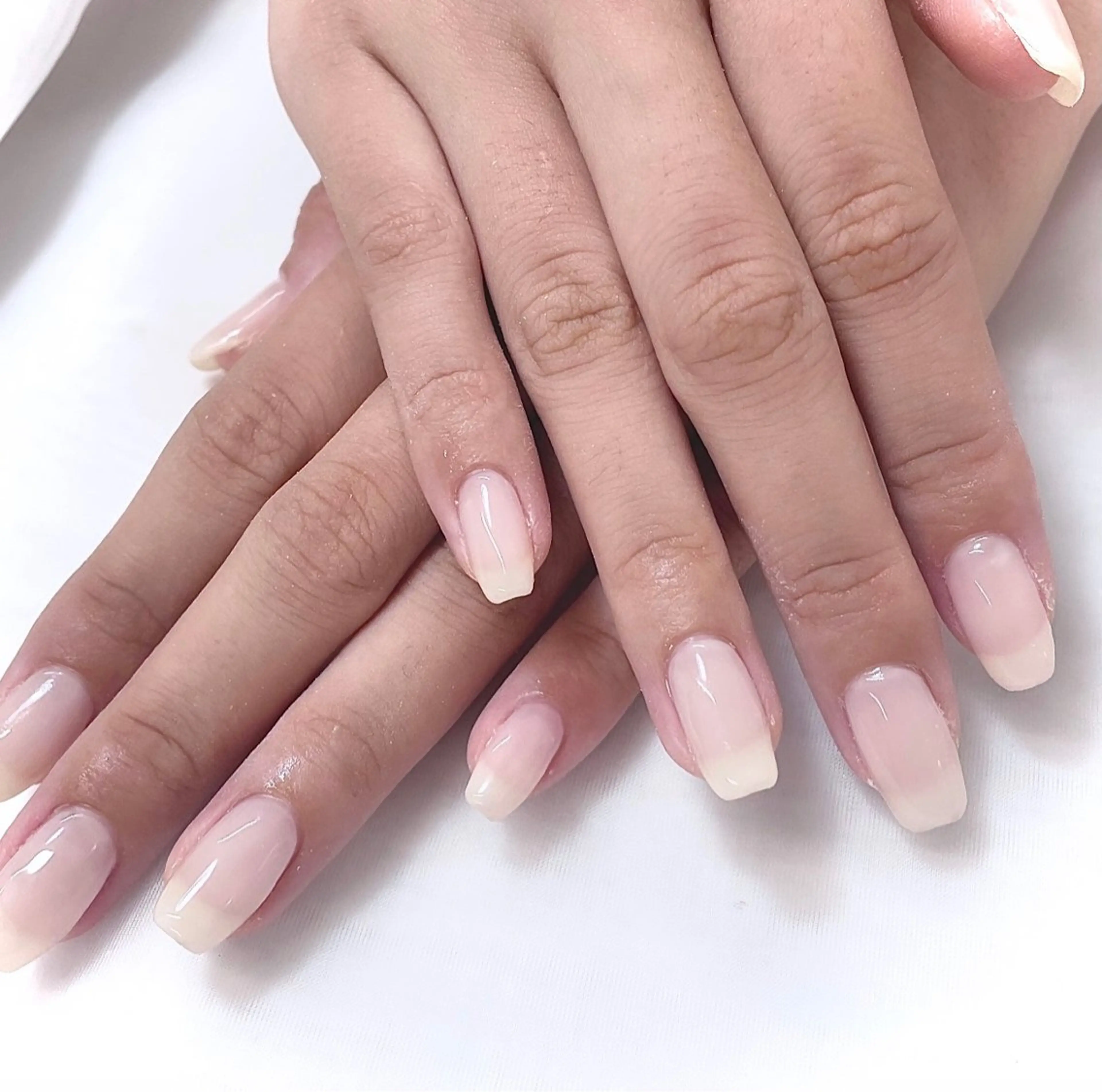 ネイル Nail salon s.k.所属・Nailist. emiのネイルデザイン