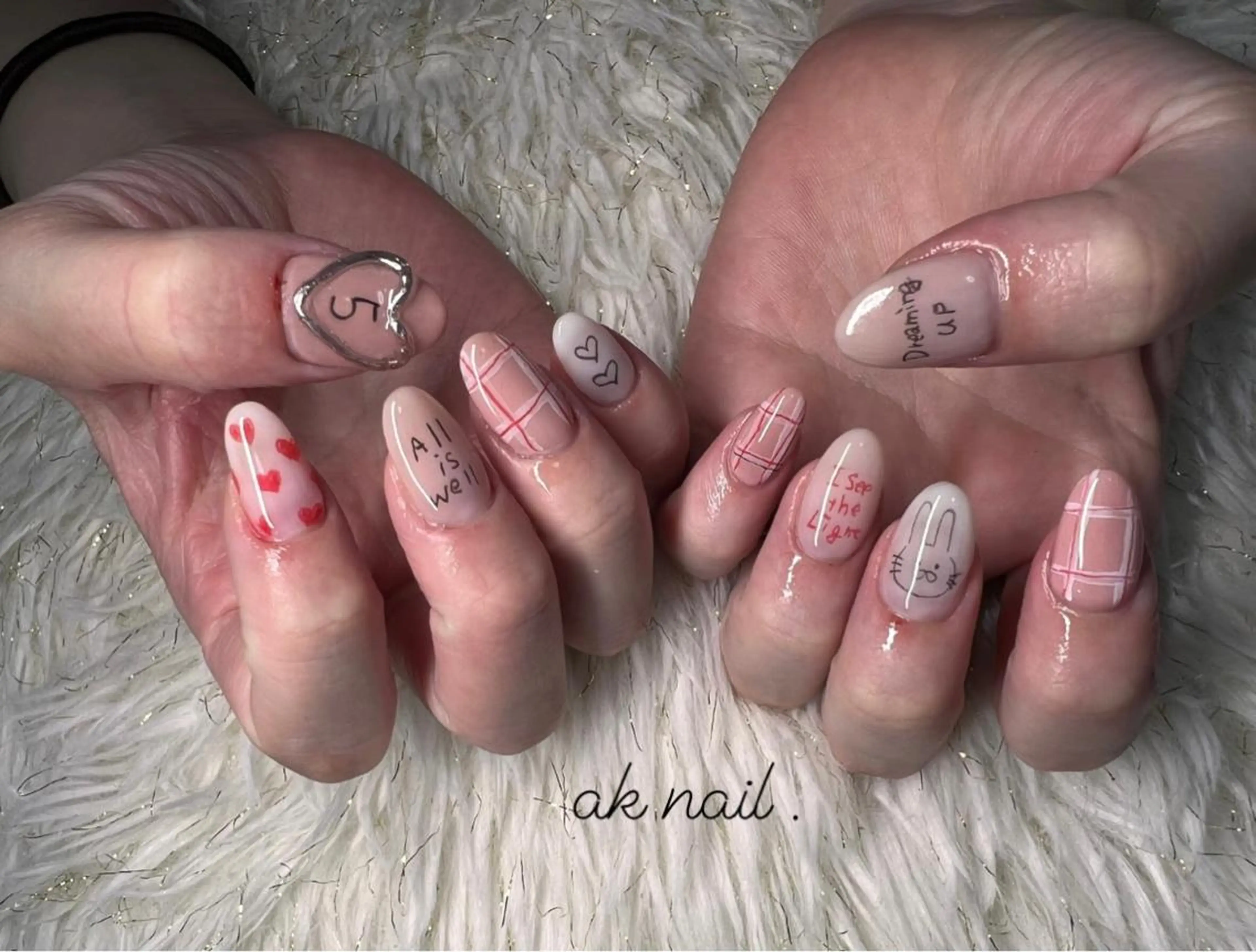 ミディアム ネイル ハンドネイル ak nail .のネイルデザイン